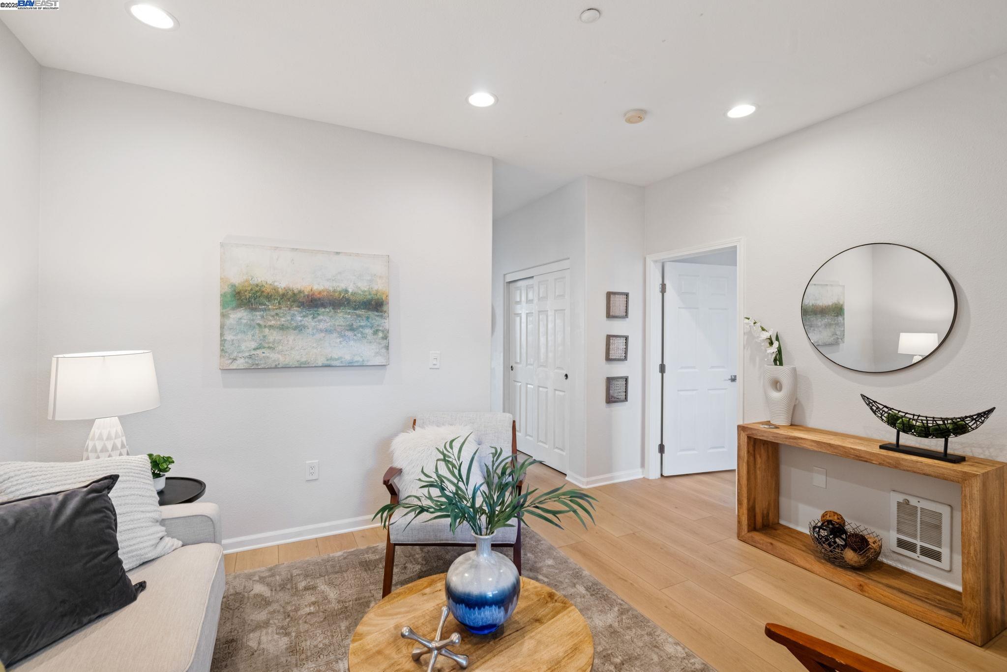 Photo #4: 41112103 Listing 