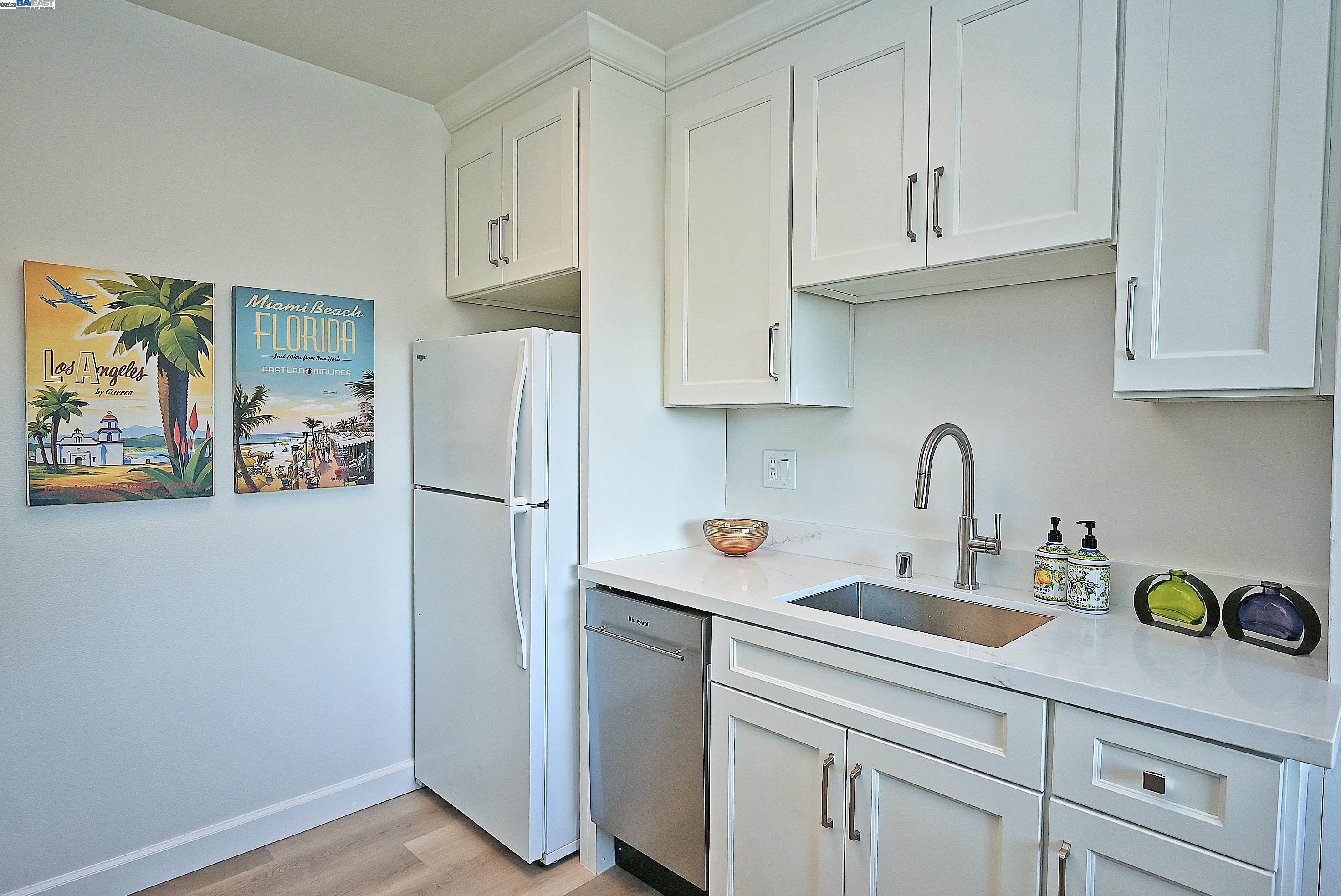 Photo #14: 41112105 Listing: Photo #14
