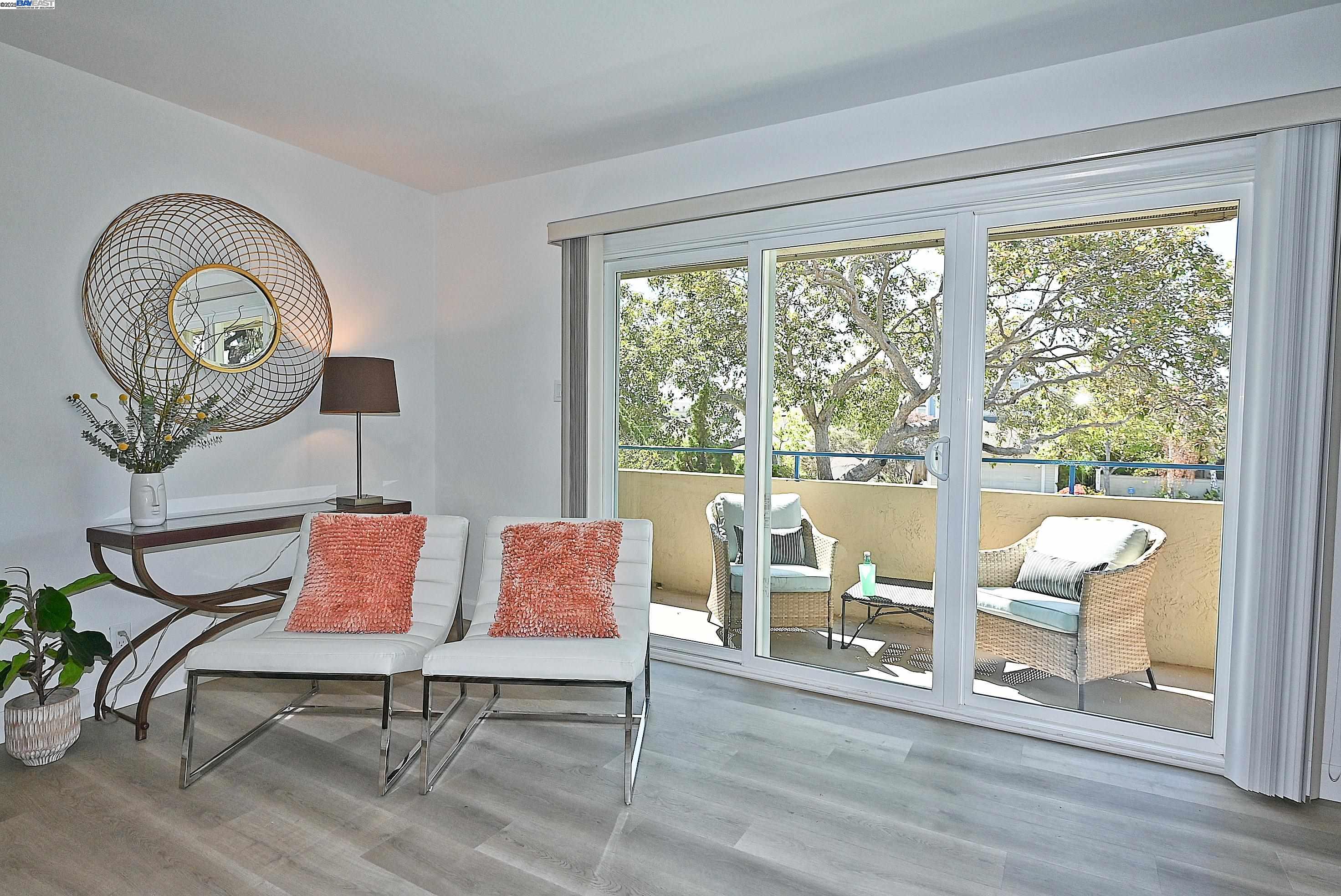 Photo #6: 41112105 Listing 