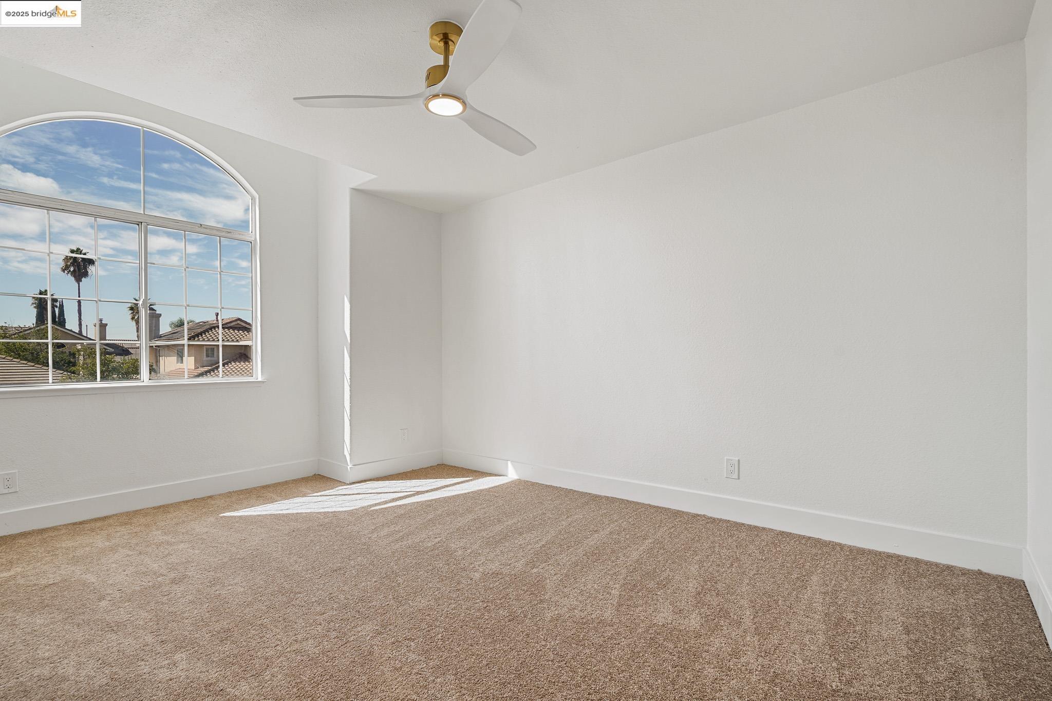 Detail Gallery Image 16 of 59 For 3412 Shogoro Ln, Stockton,  CA 95206 - 4 Beds | 2/1 Baths