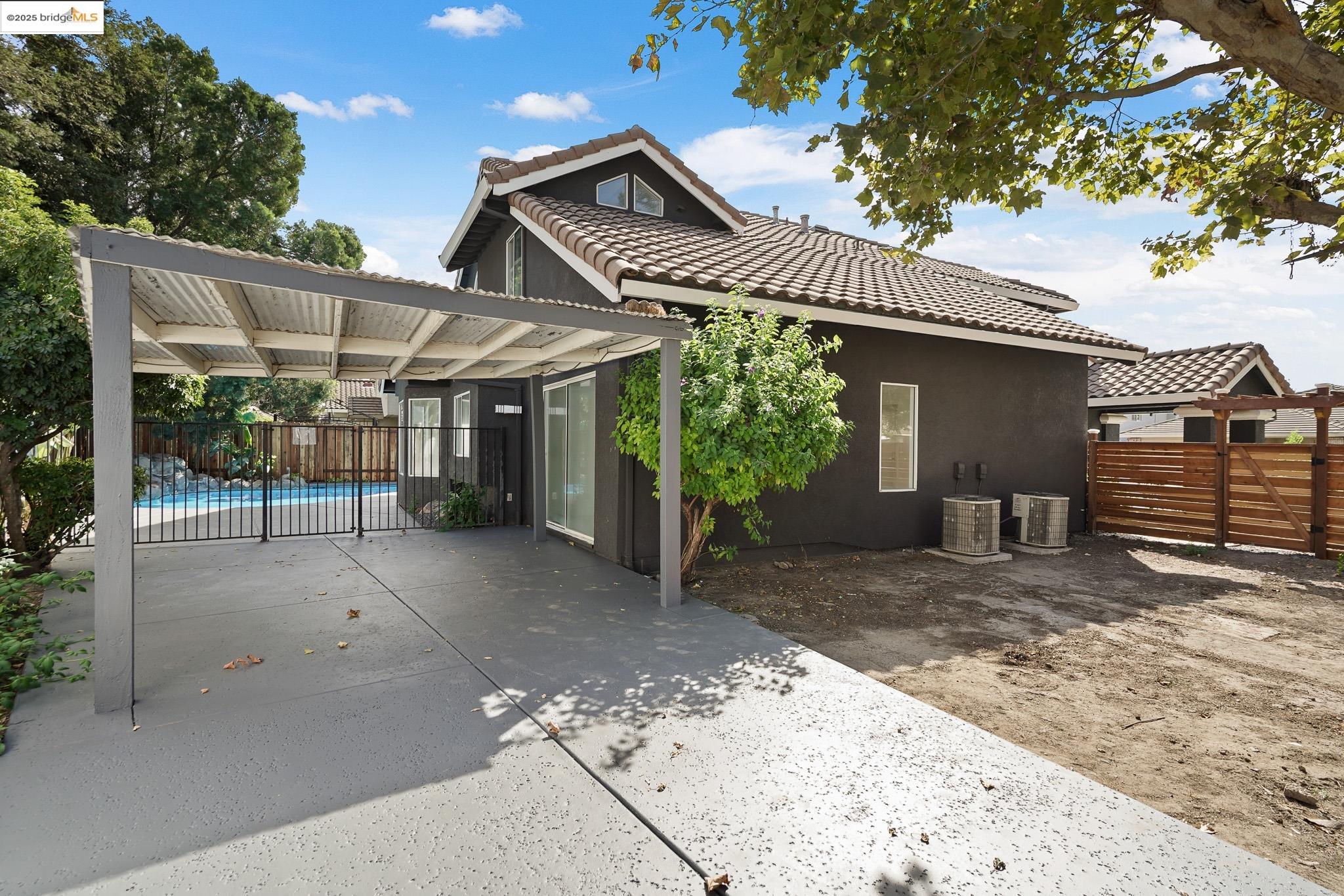 Detail Gallery Image 33 of 59 For 3412 Shogoro Ln, Stockton,  CA 95206 - 4 Beds | 2/1 Baths