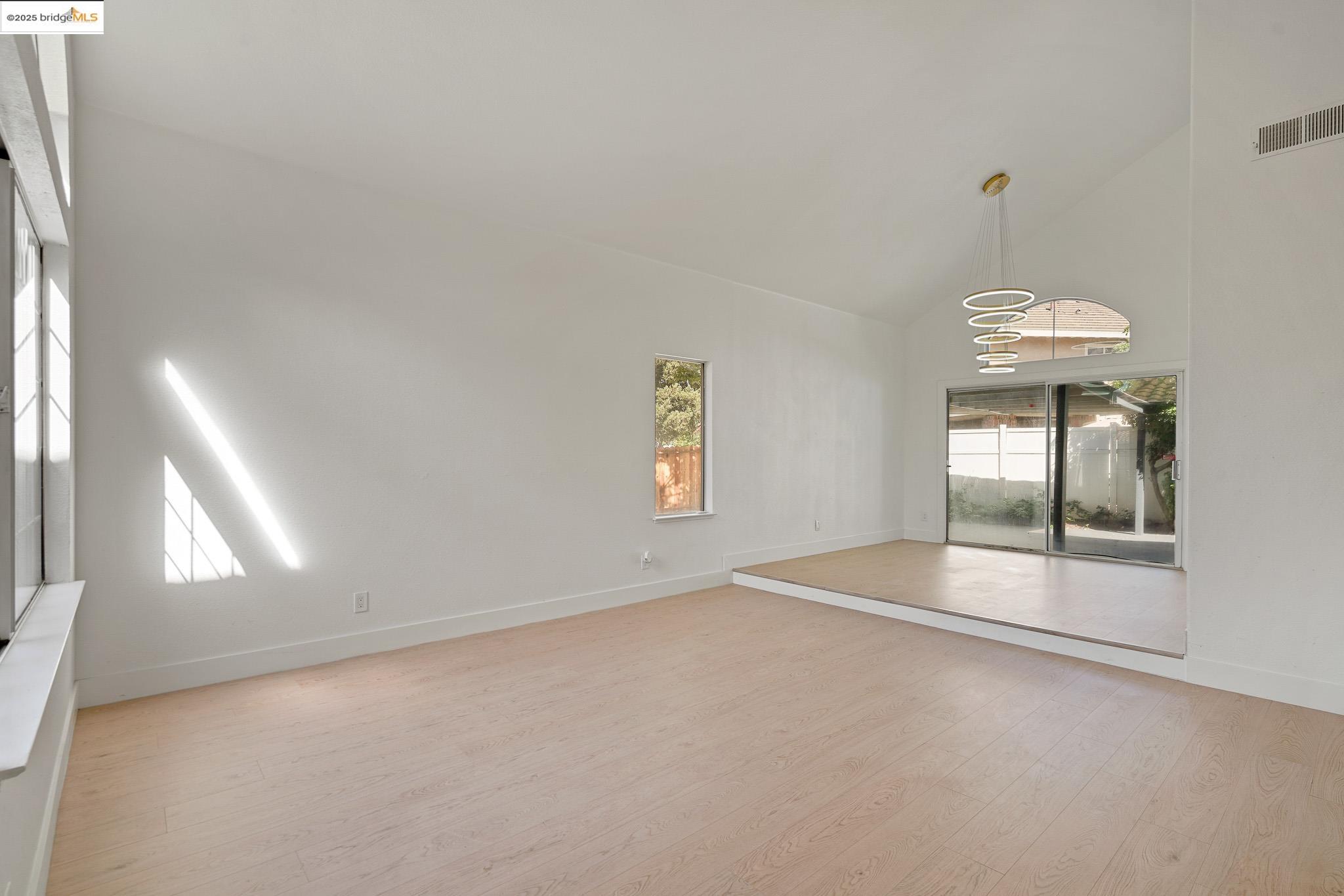 Detail Gallery Image 46 of 59 For 3412 Shogoro Ln, Stockton,  CA 95206 - 4 Beds | 2/1 Baths