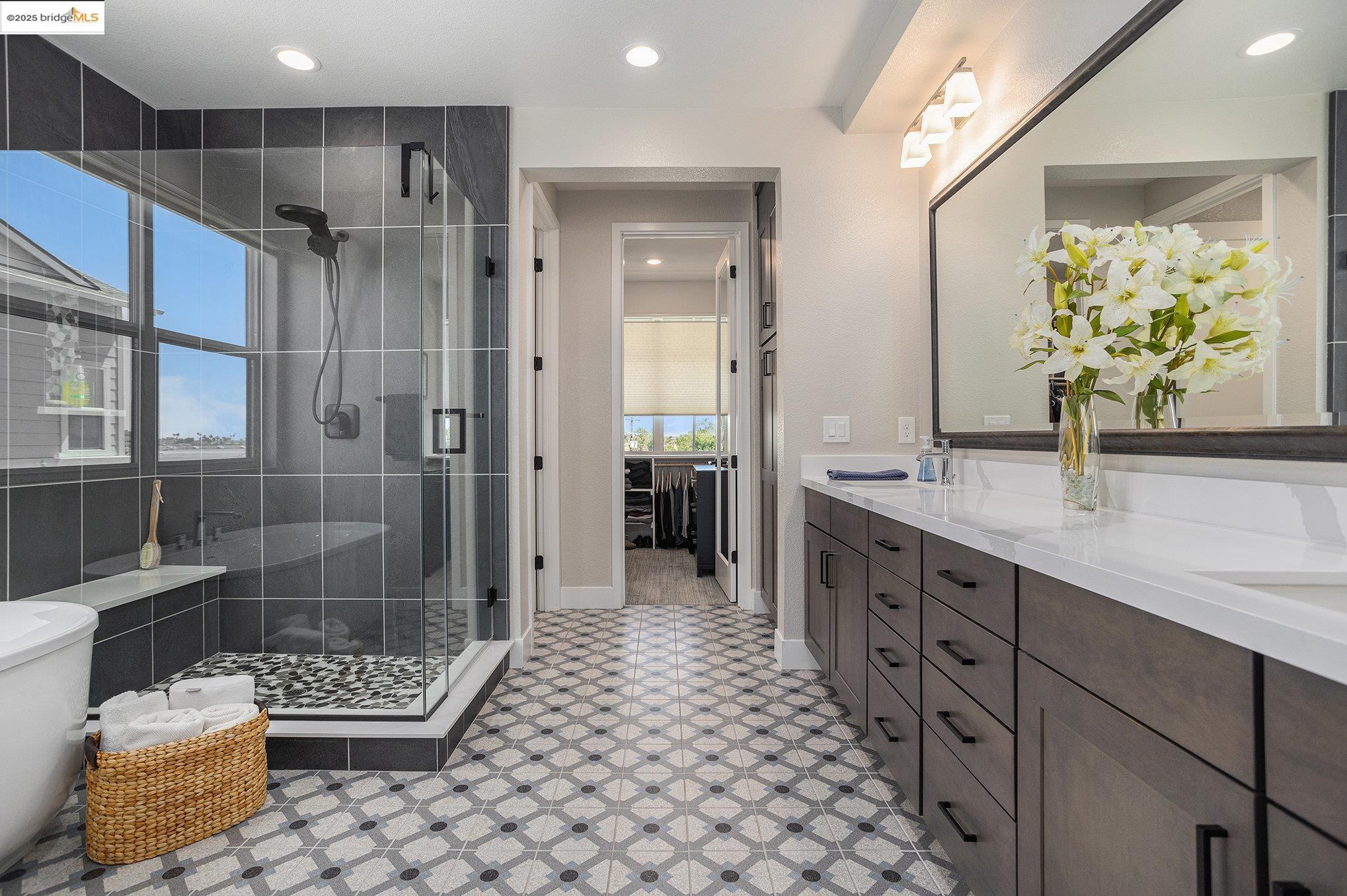 Detail Gallery Image 14 of 60 For 3143 Delta Coves Dr, Bethel Island,  CA 94511 - 4 Beds | 4/2 Baths