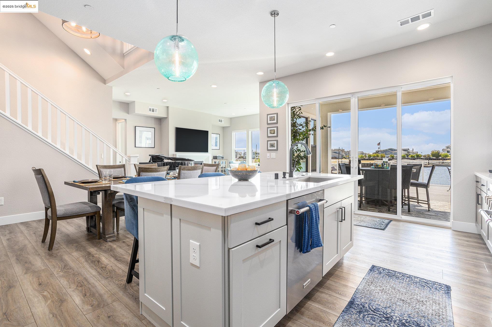 Detail Gallery Image 9 of 60 For 3143 Delta Coves Dr, Bethel Island,  CA 94511 - 4 Beds | 4/2 Baths