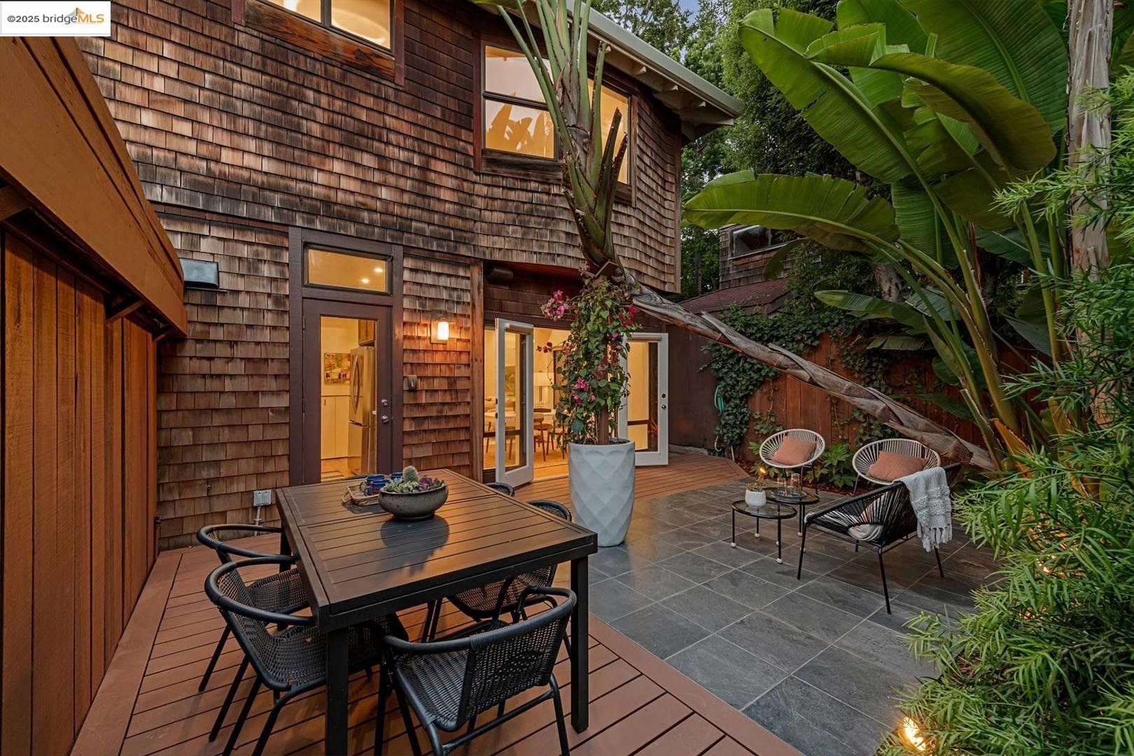 Front Image Thumbnail for EB41112122