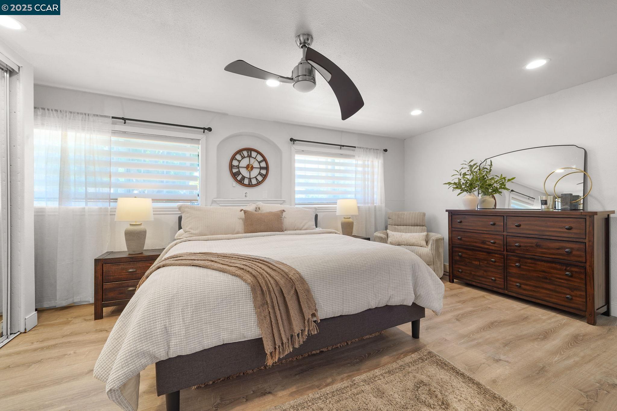 Detail Gallery Image 2 of 23 For 4317 Cowell Rd, Concord,  CA 94518 - 3 Beds | 2 Baths