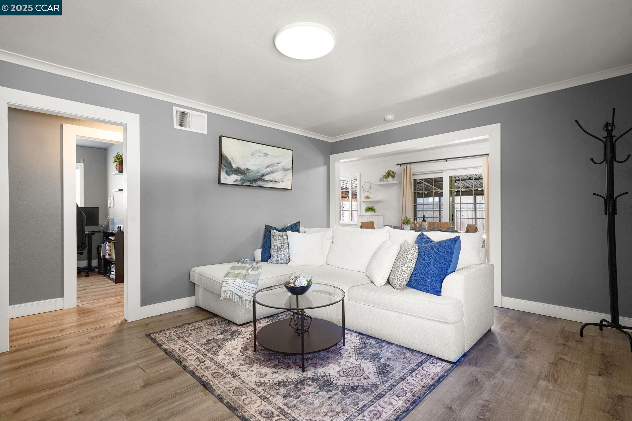 Detail Gallery Image 7 of 23 For 4317 Cowell Rd, Concord,  CA 94518 - 3 Beds | 2 Baths