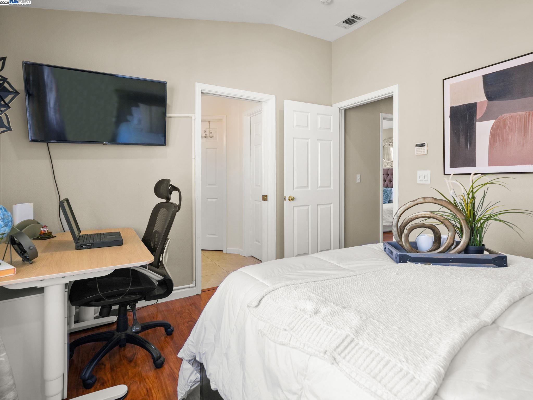 Photo #15: 41112136 Listing: Photo #15