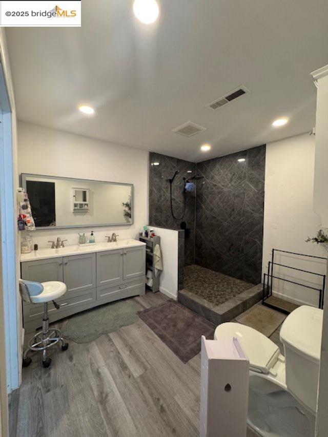 Detail Gallery Image 4 of 22 For 21890 Phoenix Lake, Sonora,  CA 95370 - 3 Beds | 2 Baths