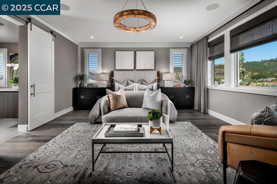 Detail Gallery Image 7 of 8 For 18261 Corte Agustin, Morgan Hill,  CA 95037 - 5 Beds | 5/1 Baths