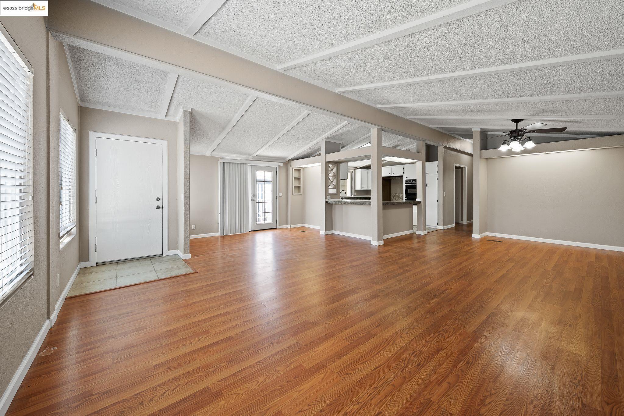 Detail Gallery Image 6 of 41 For 19690 N Highway 99 #162,  Acampo,  CA 95220 - 2 Beds | 2 Baths