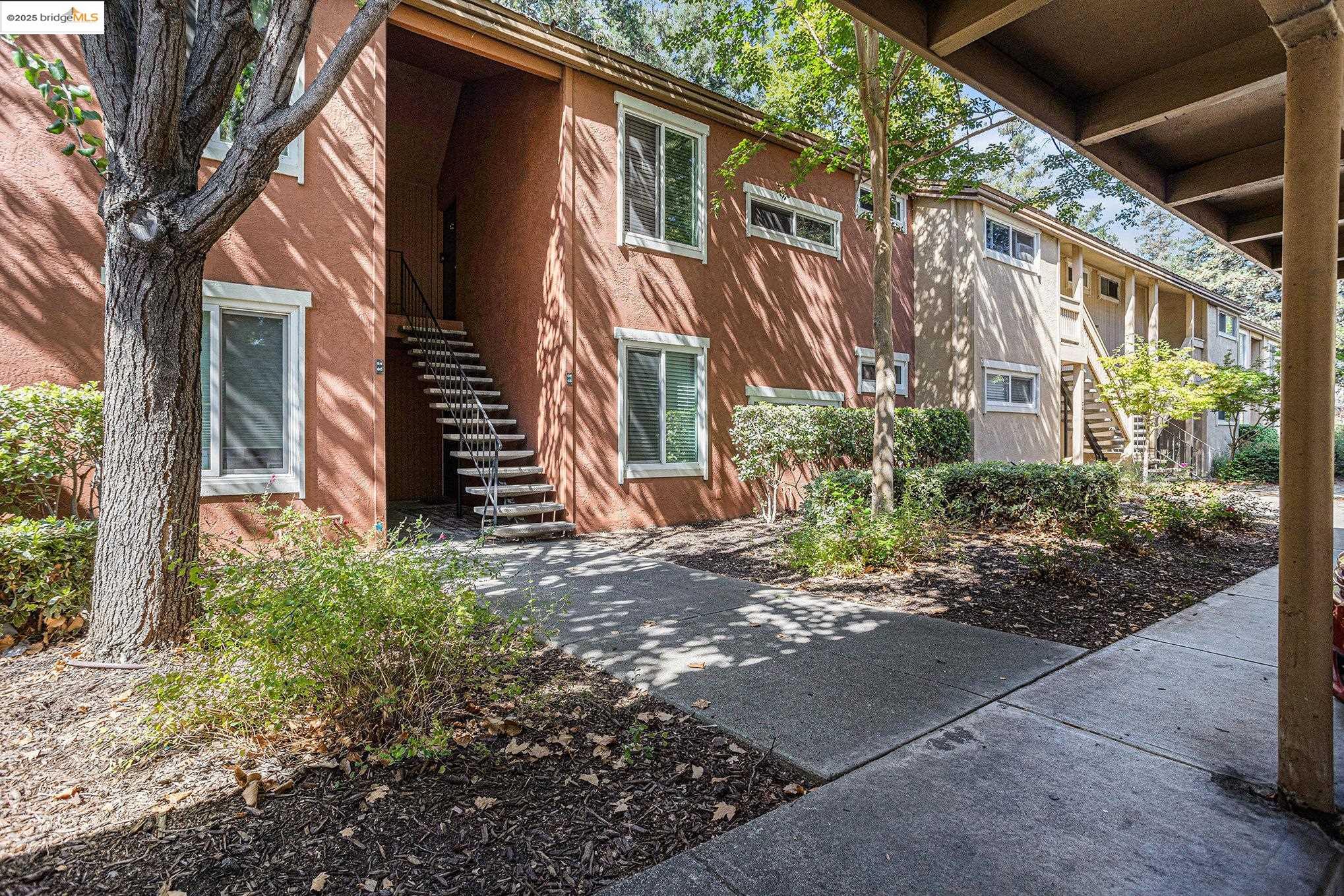 Photo #12: 41112147 Listing: Photo #12