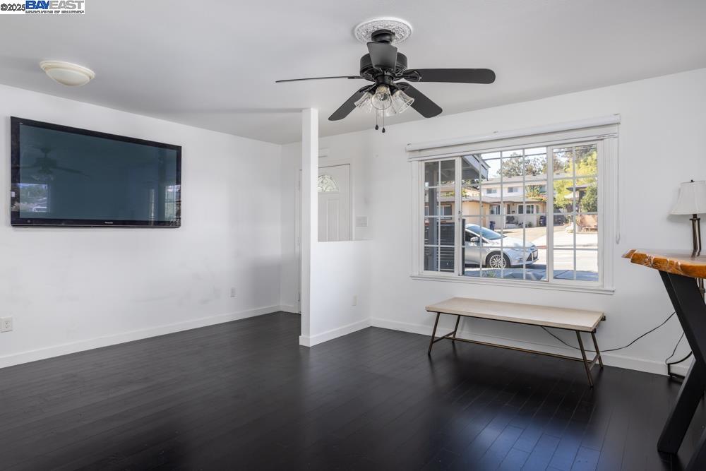 Detail Gallery Image 17 of 43 For 20378 Stanton Ave, Castro Valley,  CA 94546 - 3 Beds | 2 Baths