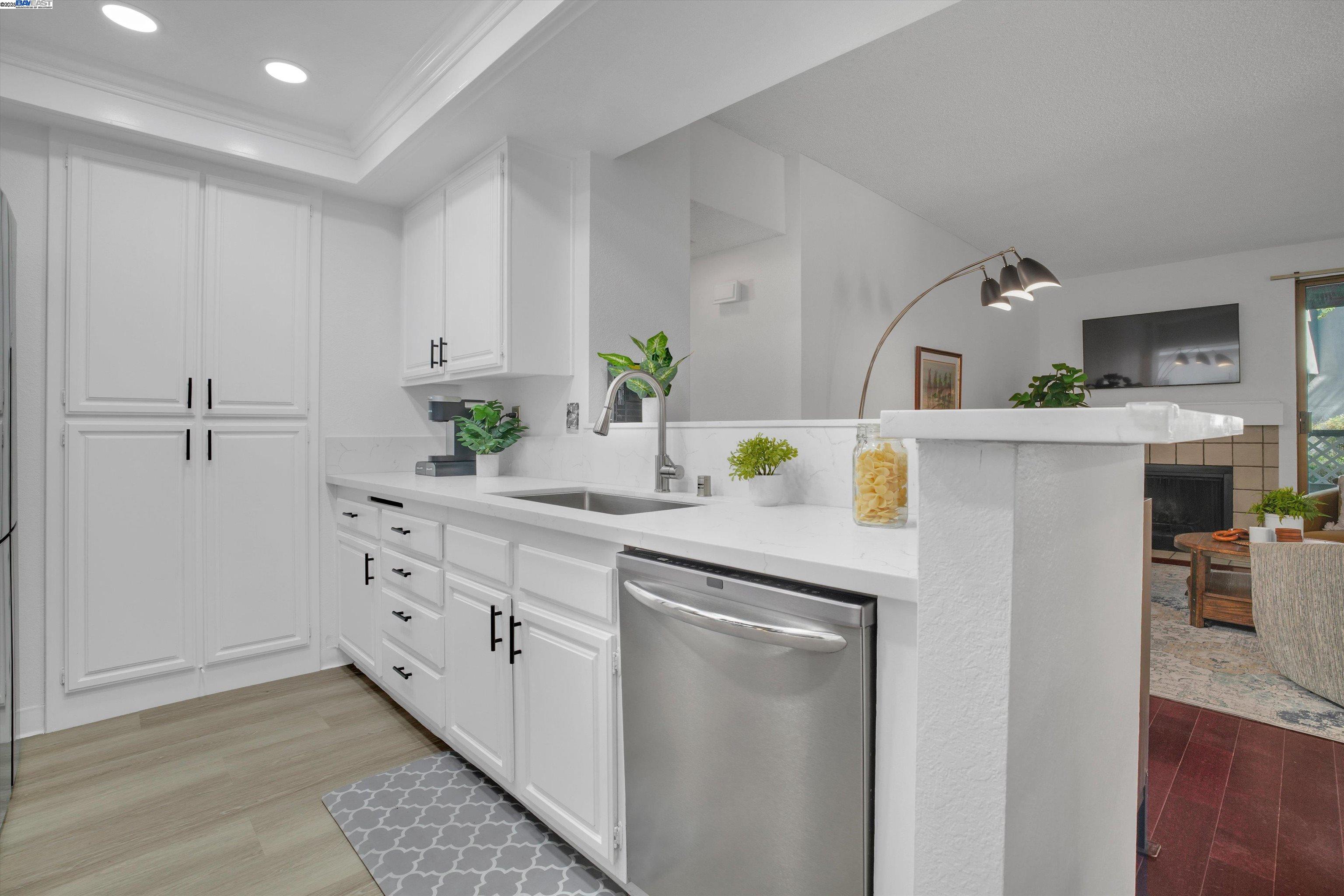 Photo #14: 41112168 Listing: Photo #14