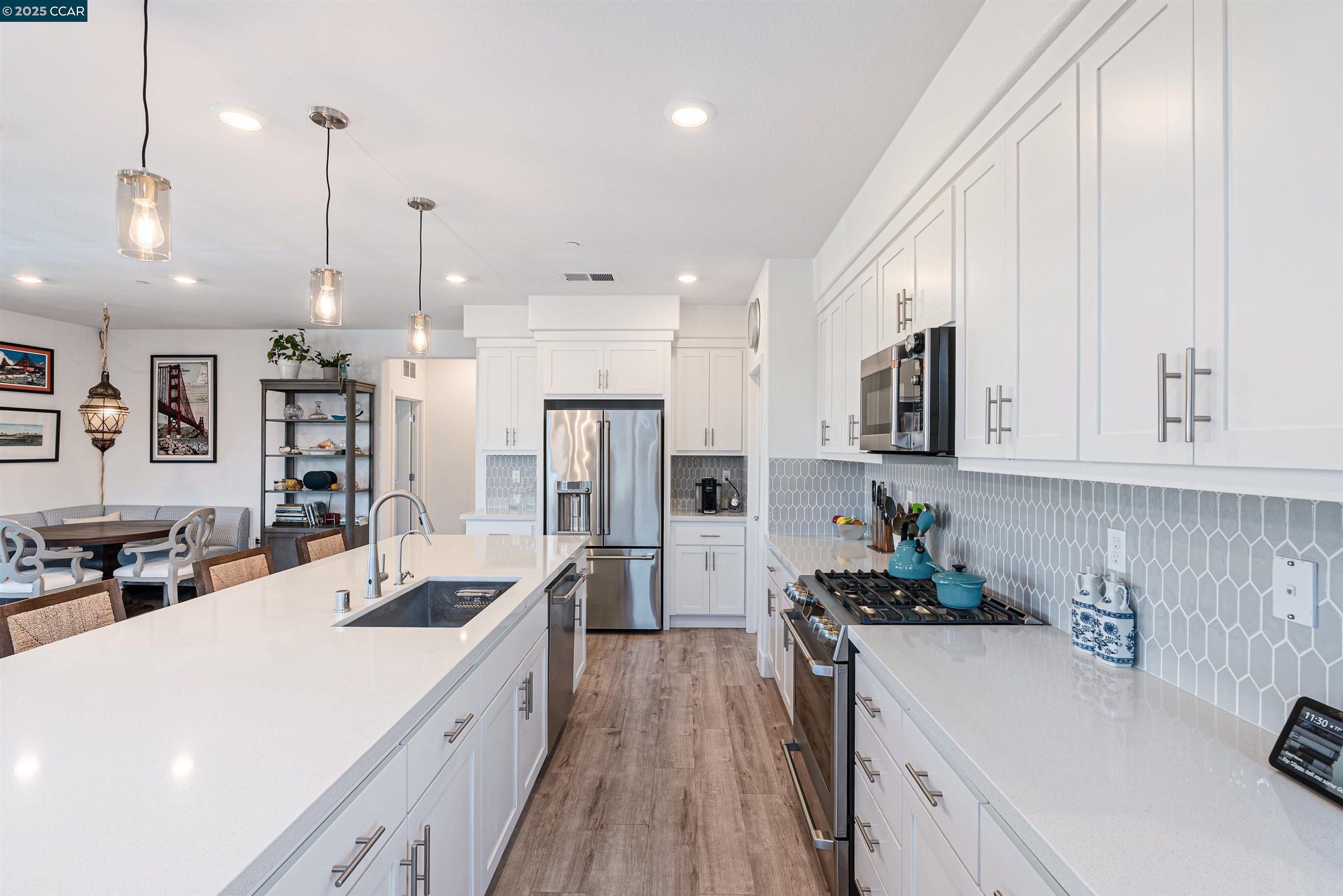 Photo #6: 41112173 Listing 
