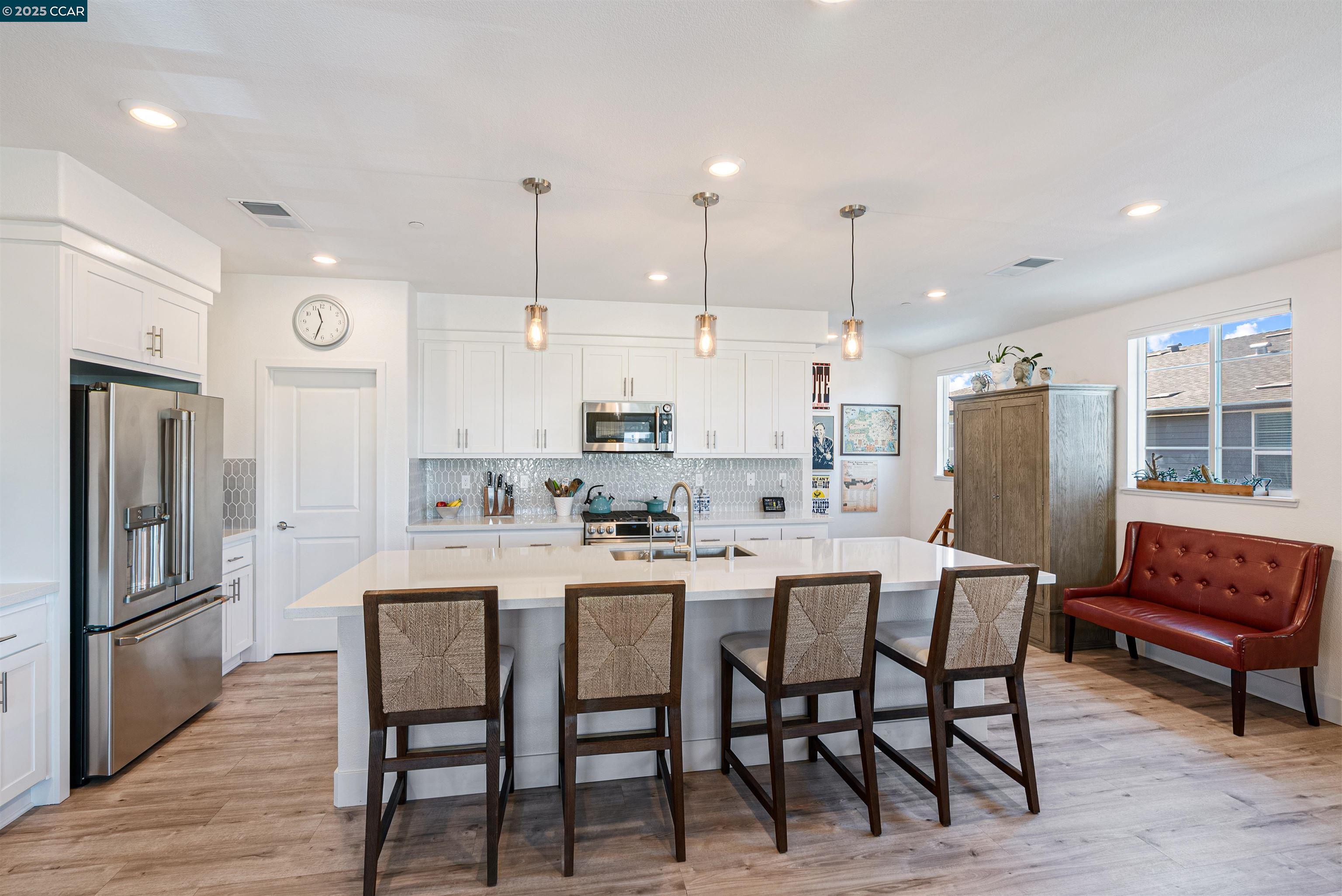 Photo #8: 41112173 Listing: Photo #8