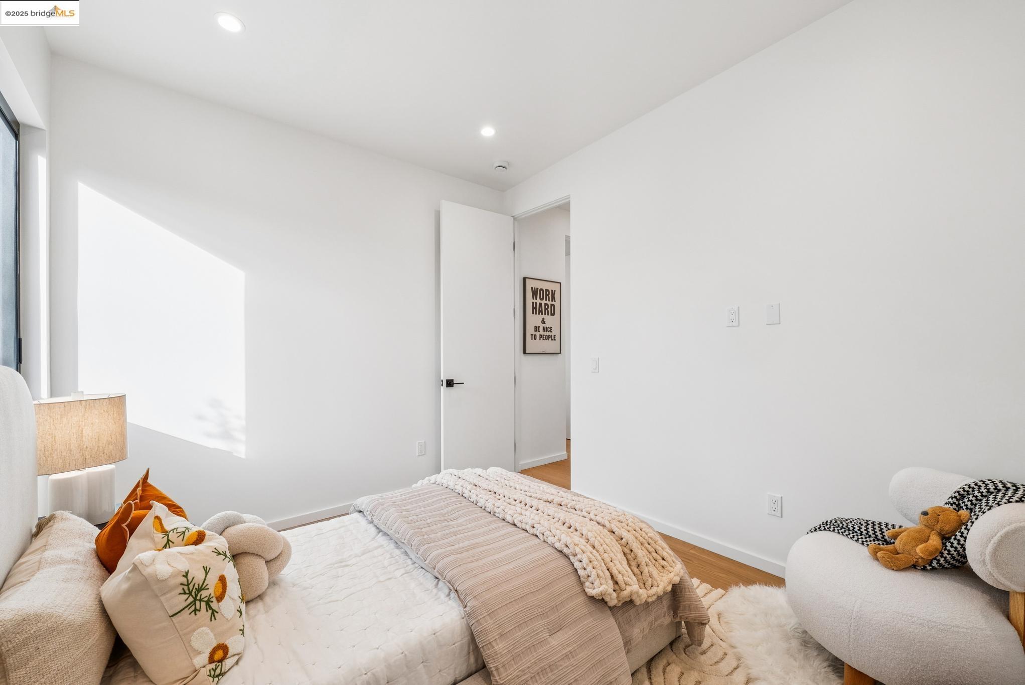 Detail Gallery Image 23 of 52 For 4616 Elmwood Rd, El Sobrante,  CA 94803 - 3 Beds | 2 Baths