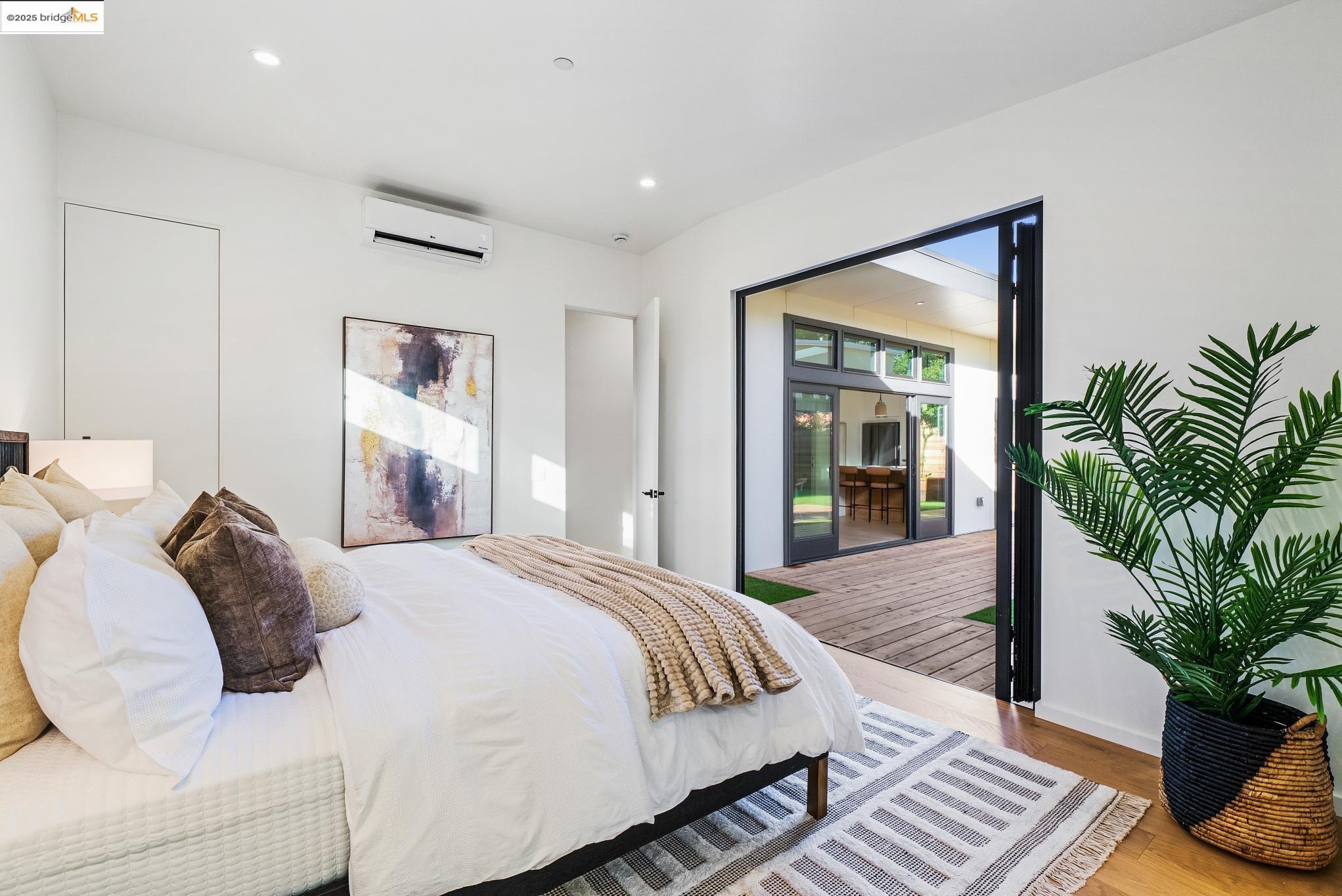 Detail Gallery Image 25 of 52 For 4616 Elmwood Rd, El Sobrante,  CA 94803 - 3 Beds | 2 Baths