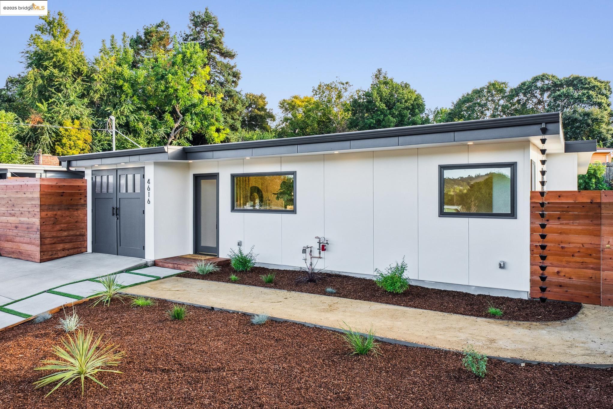 Detail Gallery Image 2 of 52 For 4616 Elmwood Rd, El Sobrante,  CA 94803 - 3 Beds | 2 Baths