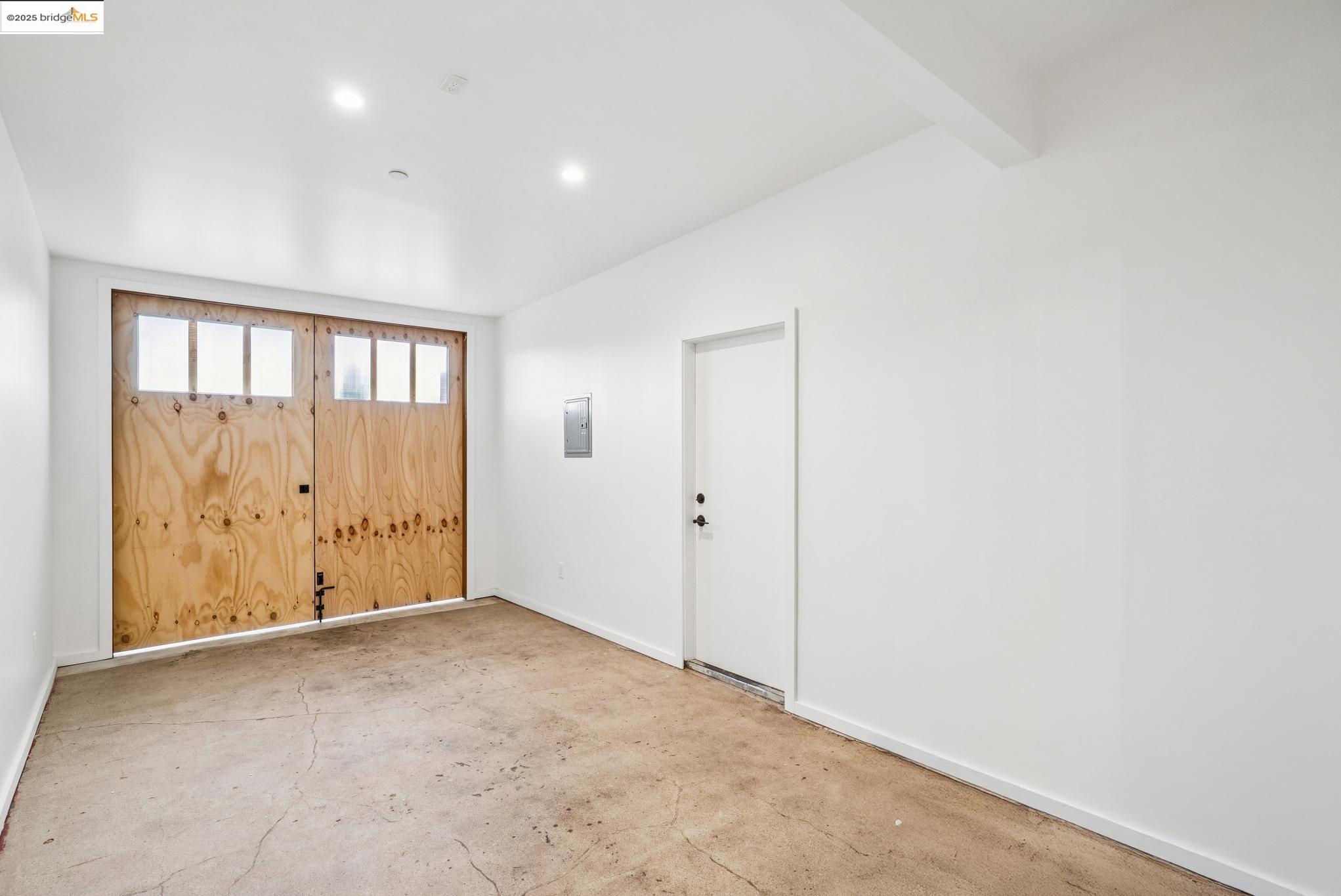 Detail Gallery Image 31 of 52 For 4616 Elmwood Rd, El Sobrante,  CA 94803 - 3 Beds | 2 Baths