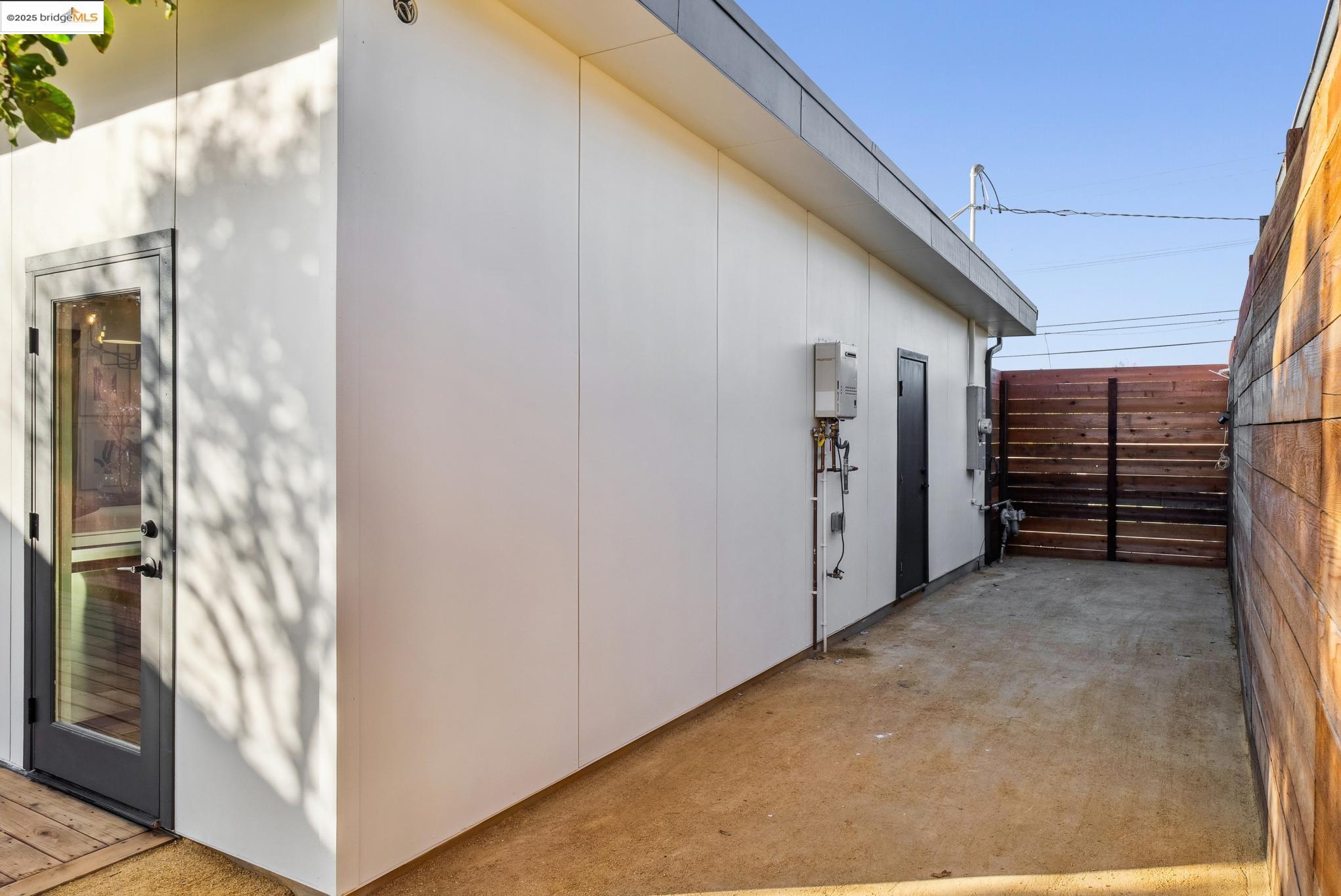 Detail Gallery Image 32 of 52 For 4616 Elmwood Rd, El Sobrante,  CA 94803 - 3 Beds | 2 Baths