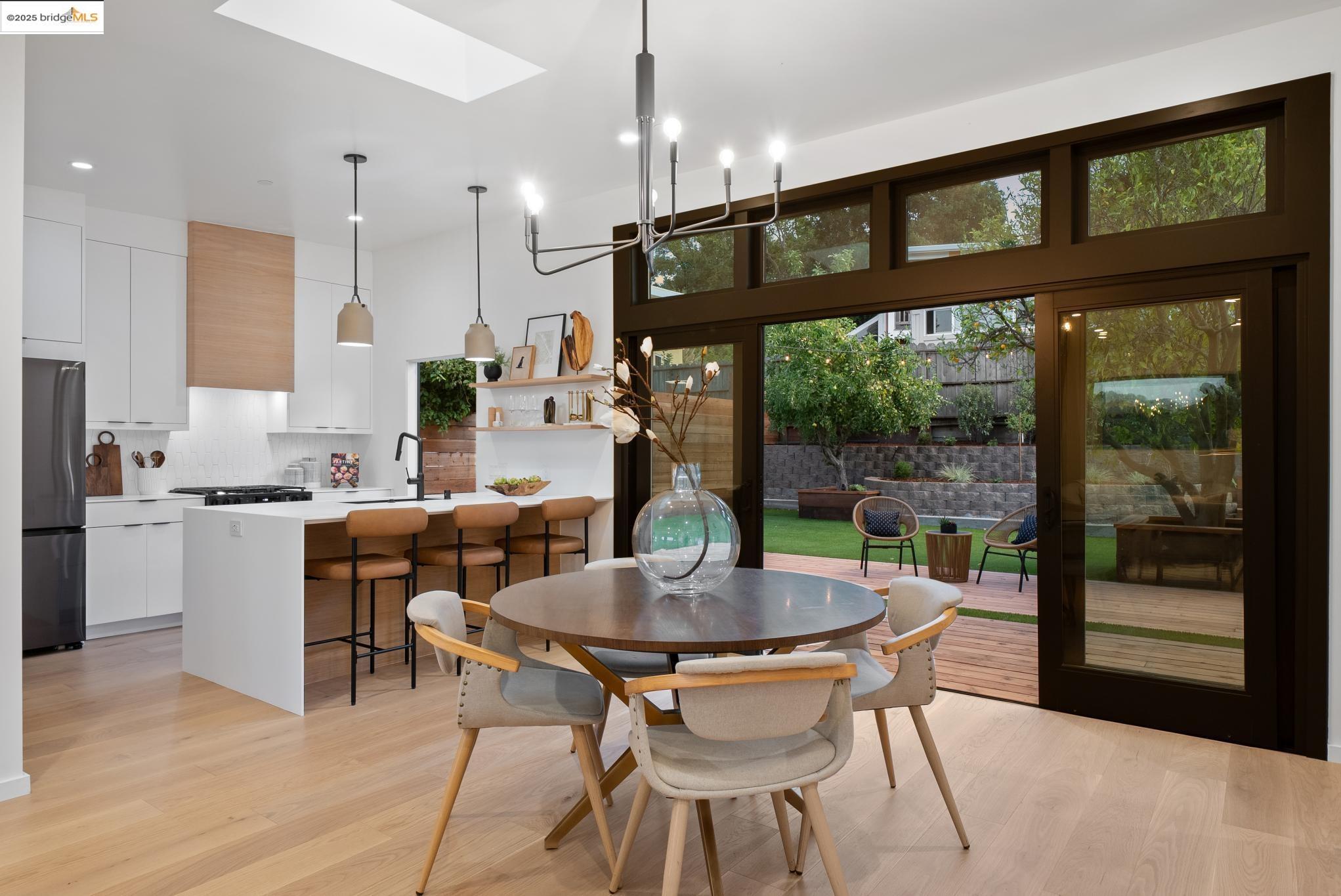 Detail Gallery Image 34 of 52 For 4616 Elmwood Rd, El Sobrante,  CA 94803 - 3 Beds | 2 Baths