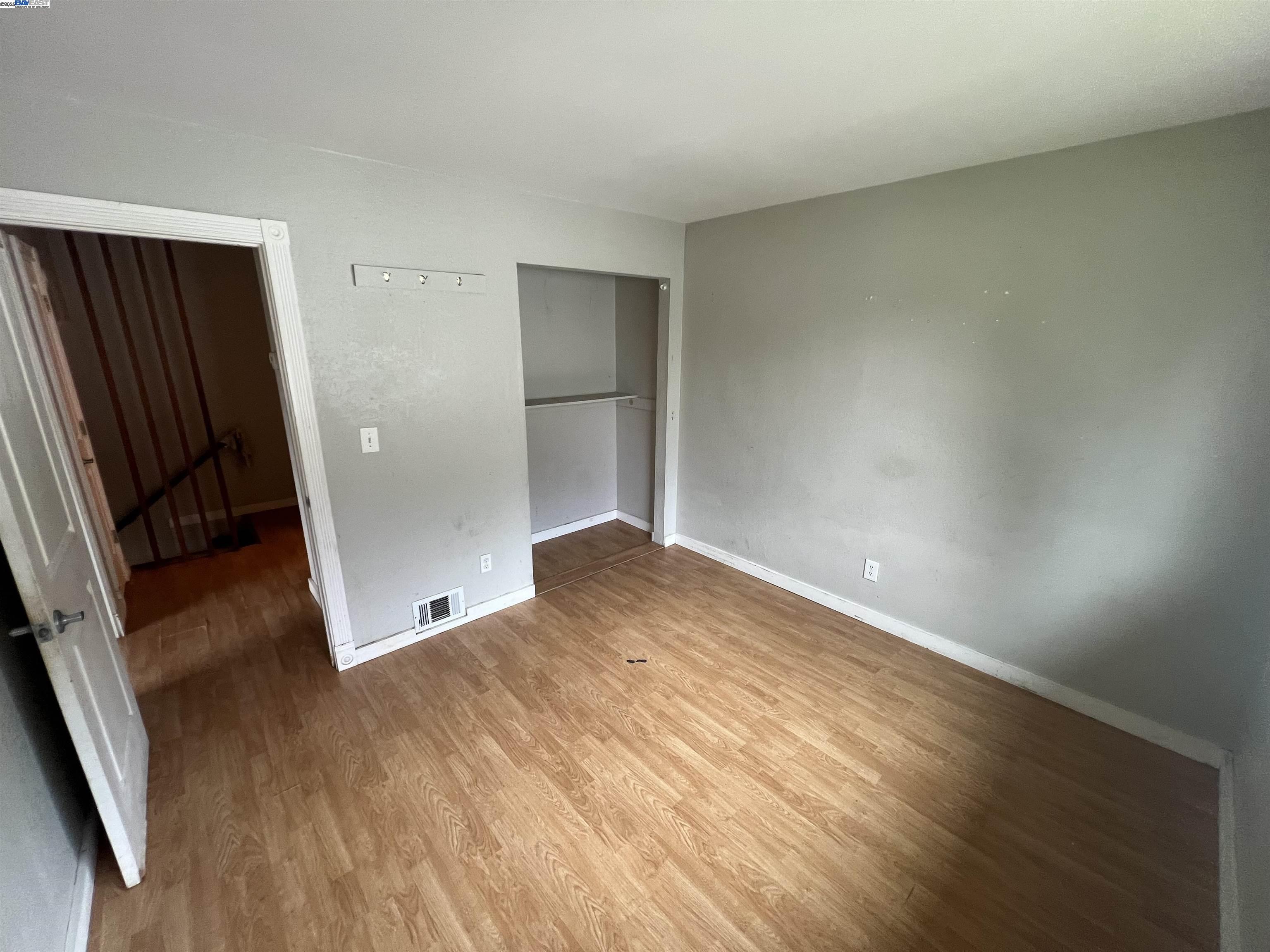 Photo #8: 41112179 Listing: Photo #8