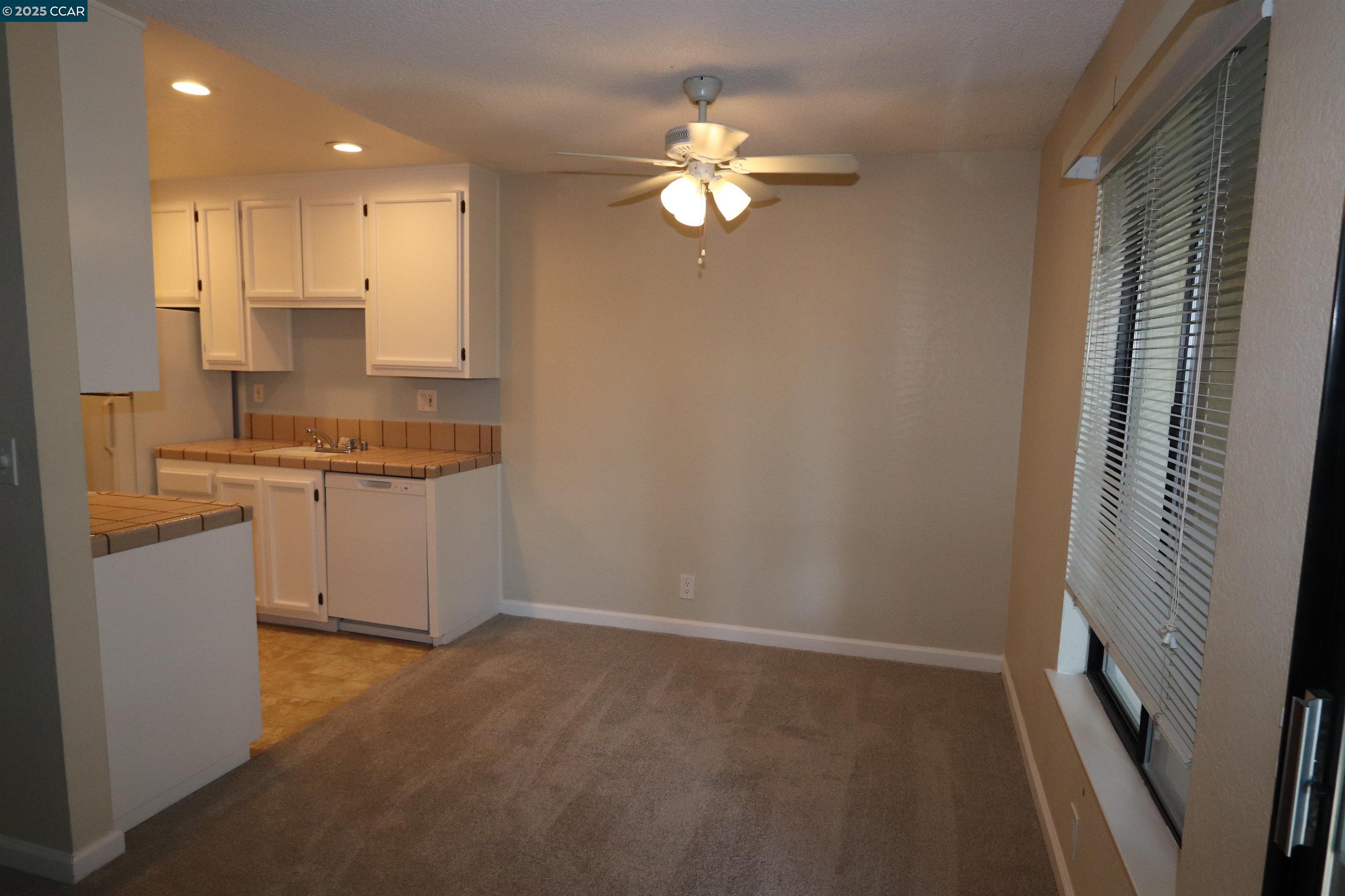 Photo #13: 41112207 Listing: Photo #13