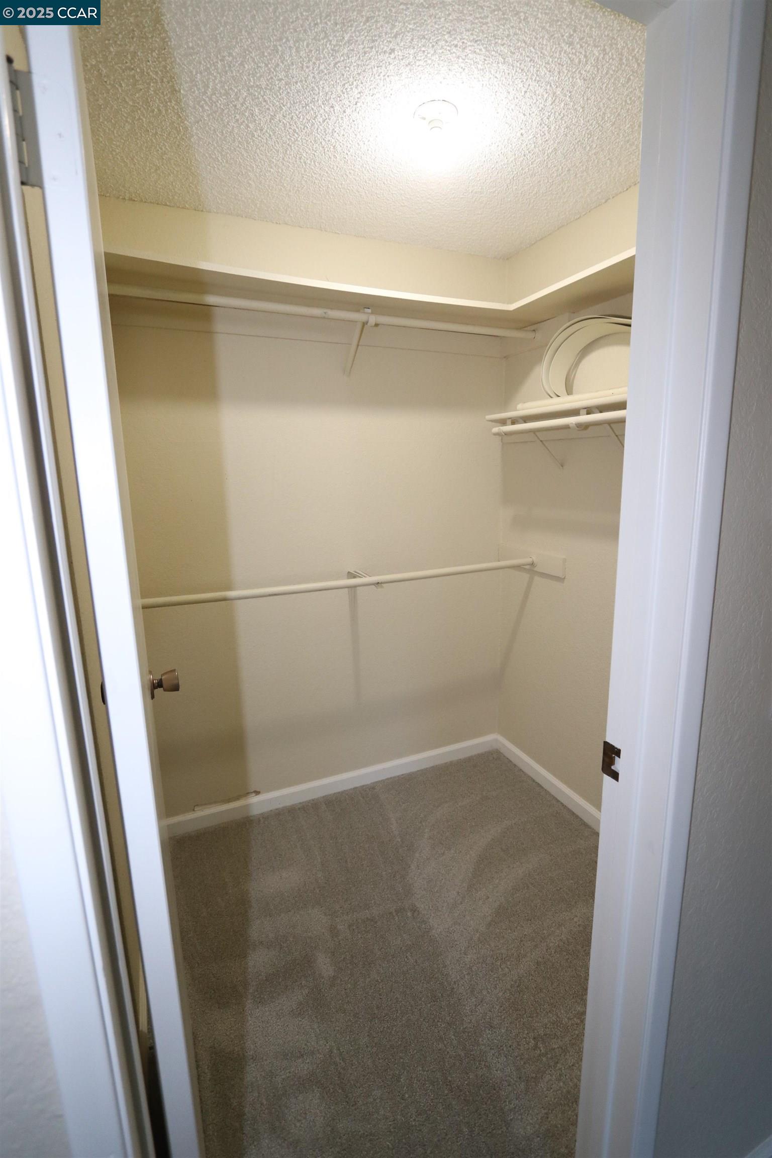 Photo #17: 41112207 Listing: Photo #17