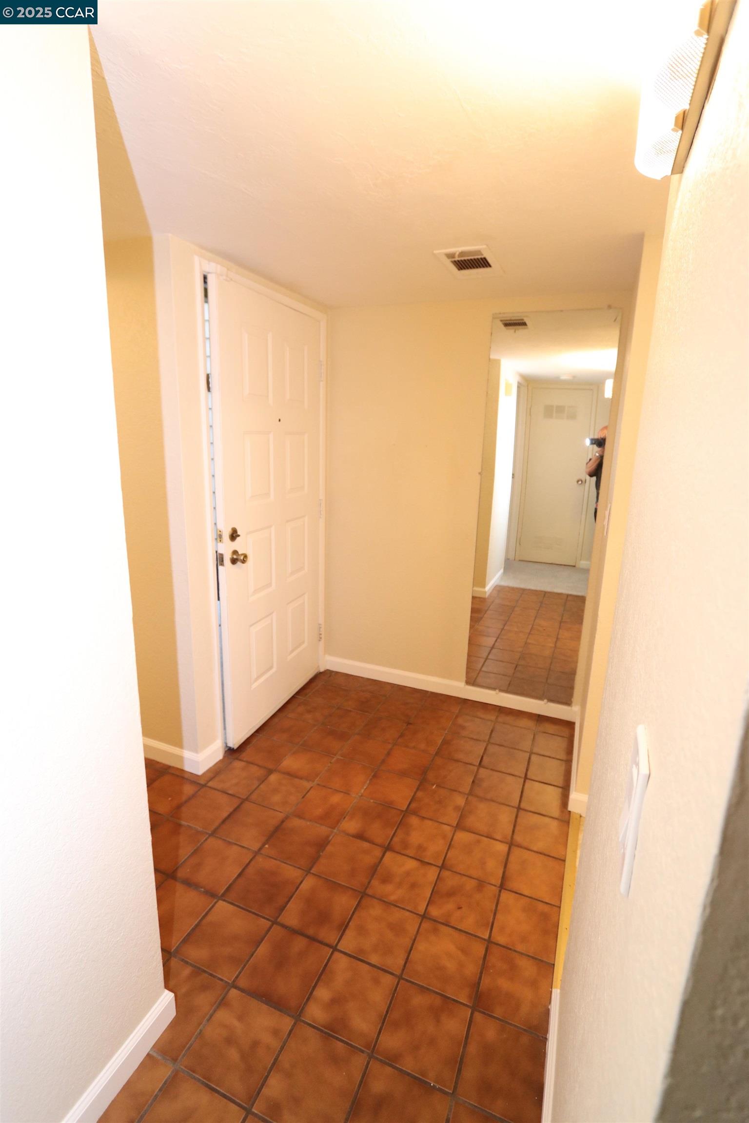 Photo #9: 41112207 Listing: Photo #9