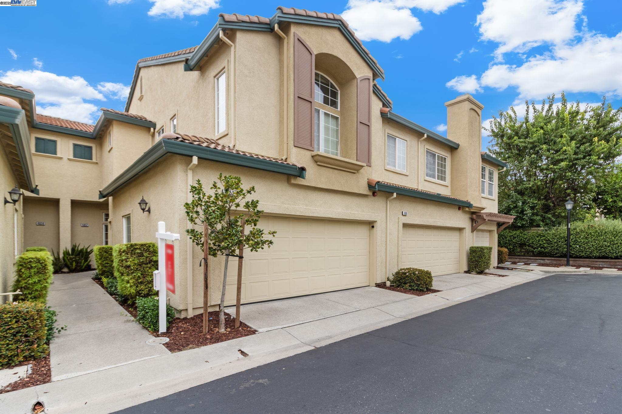 Photo #2: 41112210 Listing 