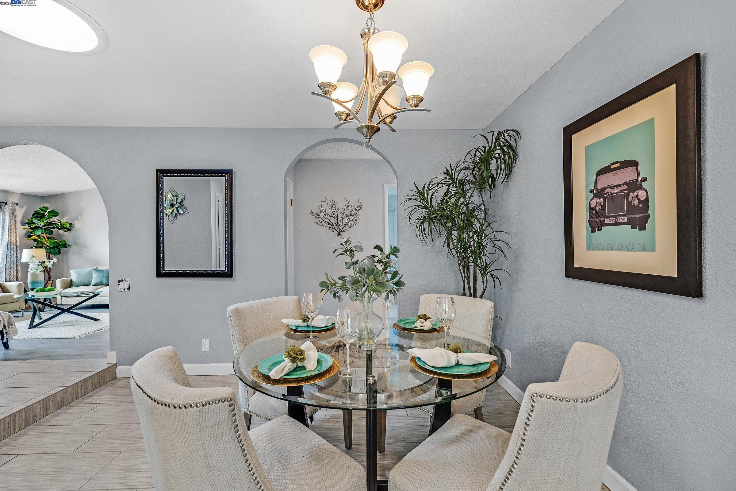 Detail Gallery Image 14 of 39 For 32451 Regents Blvd., Union City,  CA 94587 - 4 Beds | 2 Baths