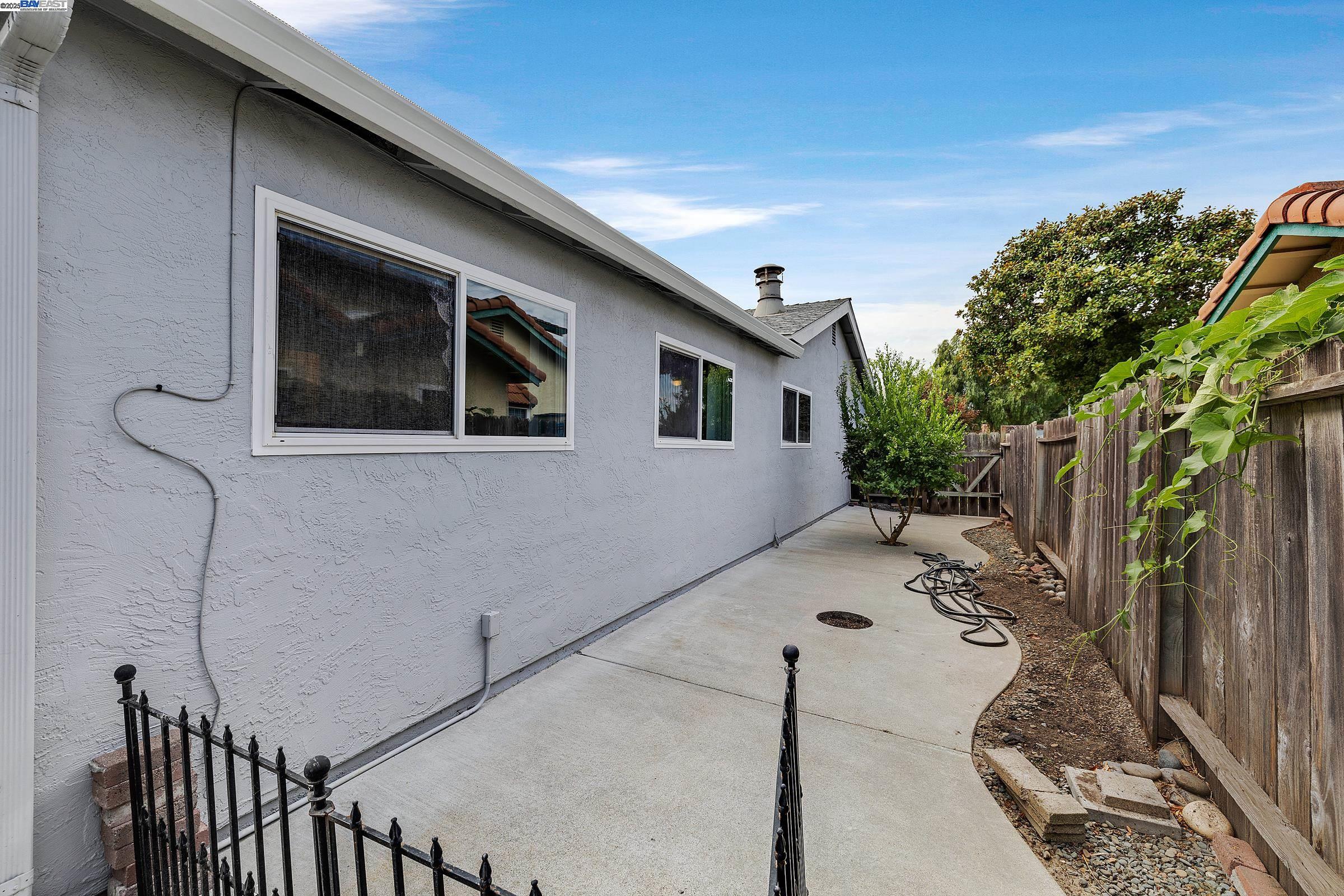 Detail Gallery Image 30 of 39 For 32451 Regents Blvd., Union City,  CA 94587 - 4 Beds | 2 Baths