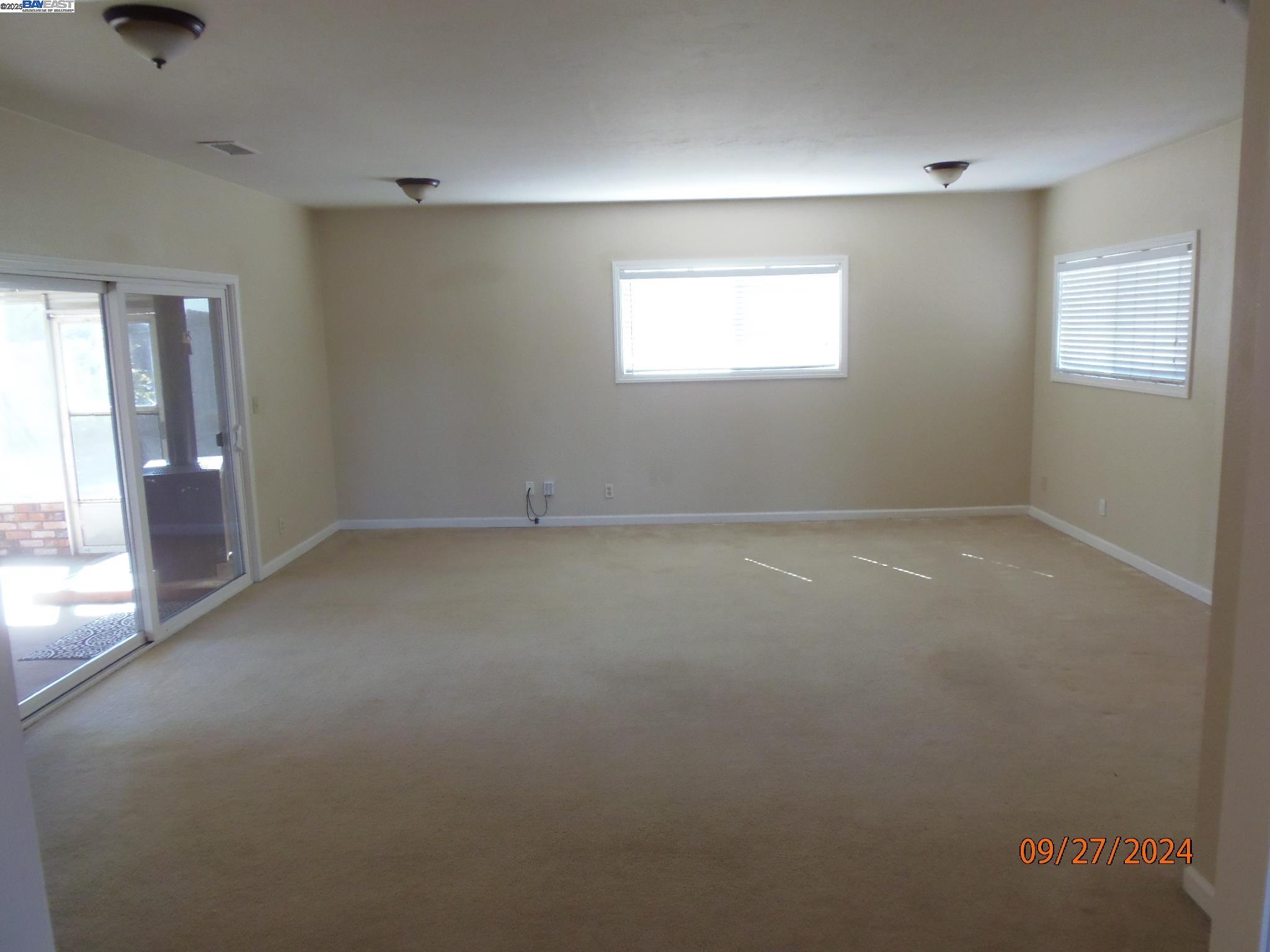 Detail Gallery Image 13 of 27 For 8320 Davona Dr, Dublin,  CA 94568 - 3 Beds | 2 Baths