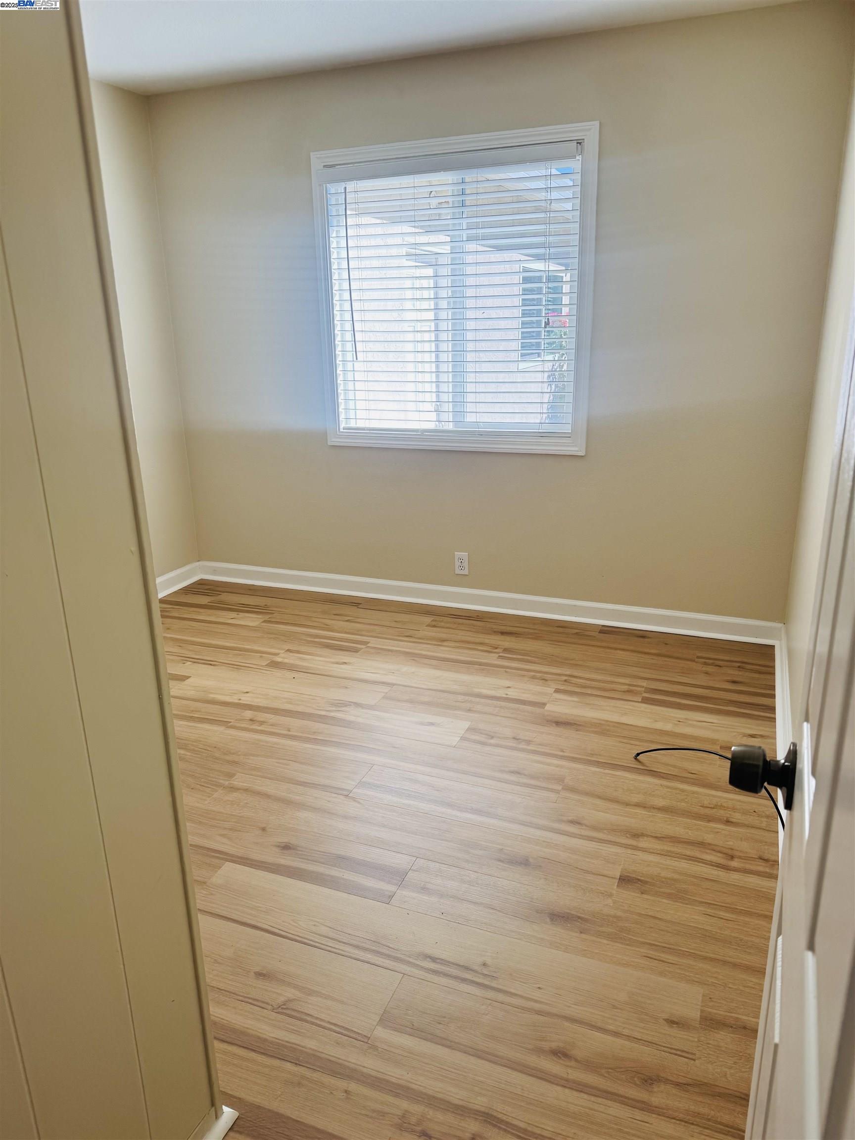 Detail Gallery Image 20 of 27 For 8320 Davona Dr, Dublin,  CA 94568 - 3 Beds | 2 Baths