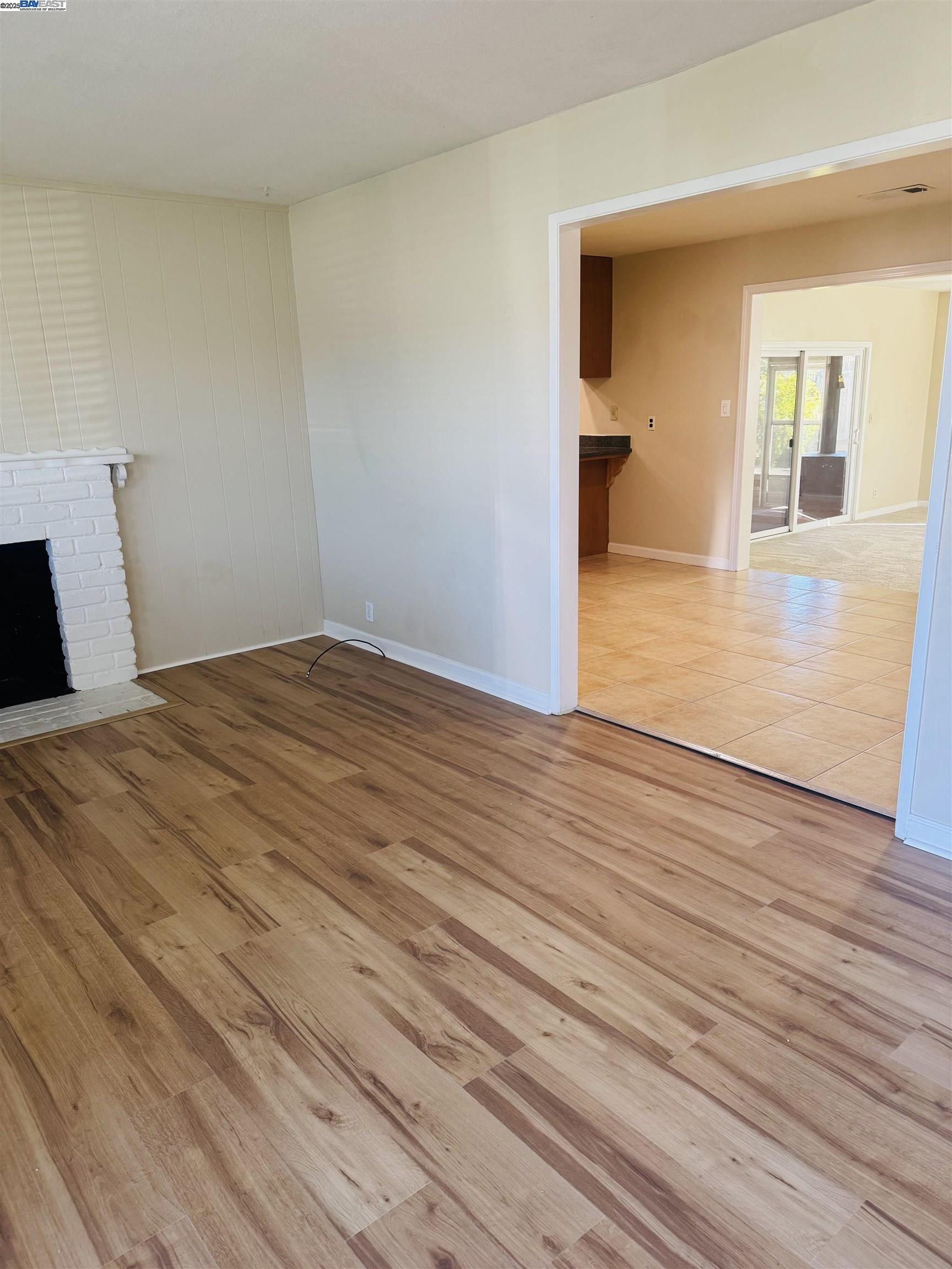 Detail Gallery Image 5 of 27 For 8320 Davona Dr, Dublin,  CA 94568 - 3 Beds | 2 Baths