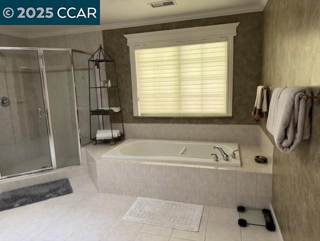 Detail Gallery Image 8 of 19 For 102 Overhill Rd, Orinda,  CA 94563 - 5 Beds | 4/1 Baths