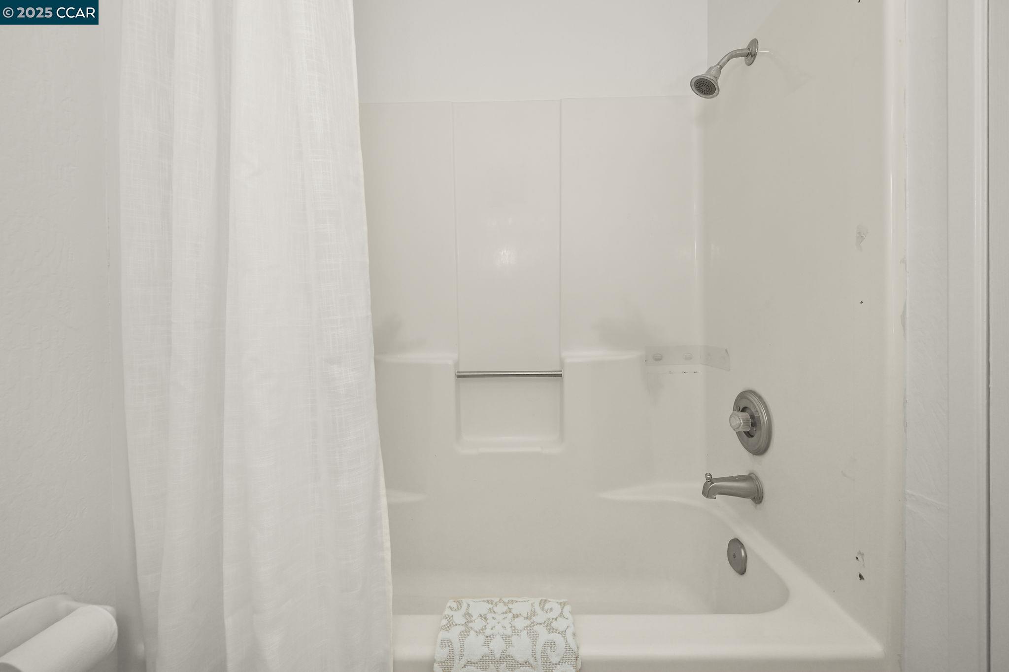 Photo #17: 41112257 Listing: Photo #17