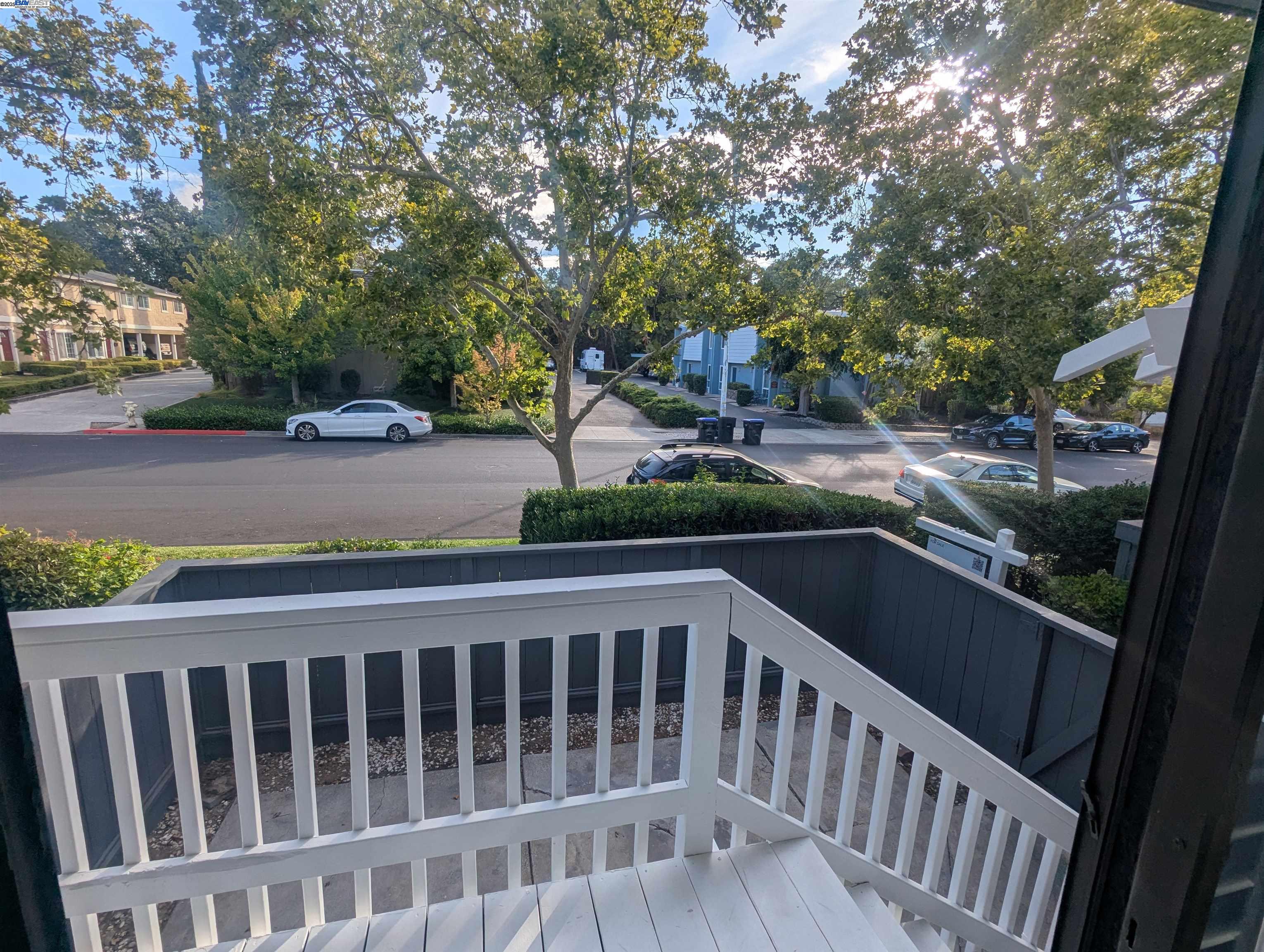 Detail Gallery Image 13 of 33 For 744 Palomino Drive, Pleasanton,  CA 94566 - 3 Beds | 2/1 Baths
