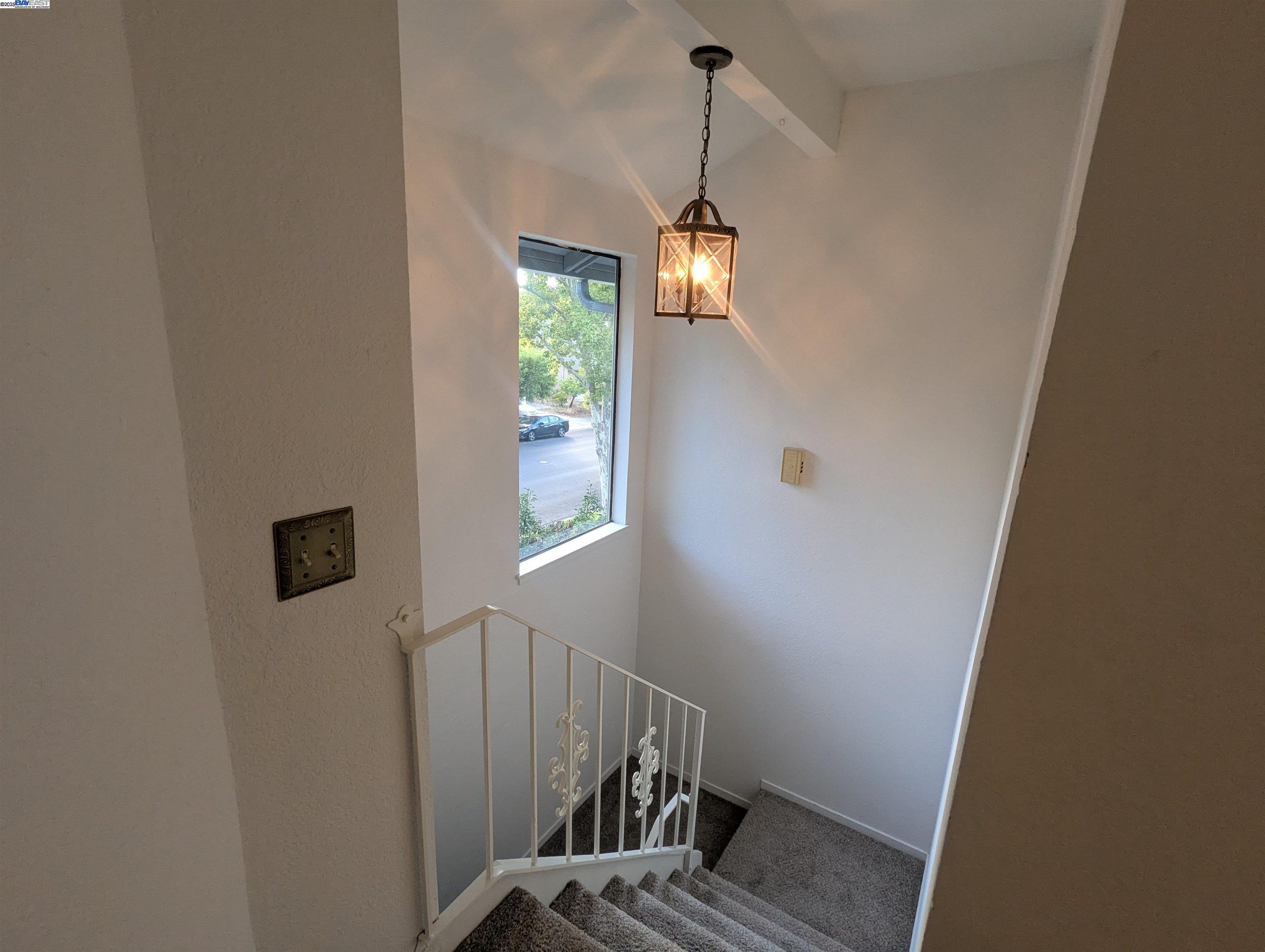 Detail Gallery Image 15 of 33 For 744 Palomino Drive, Pleasanton,  CA 94566 - 3 Beds | 2/1 Baths
