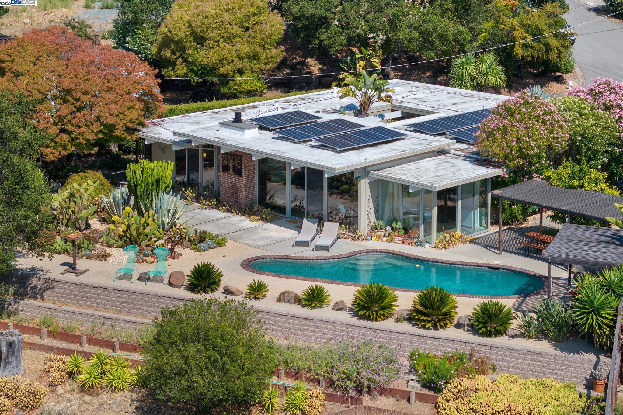 Front Image Thumbnail for BE41112272