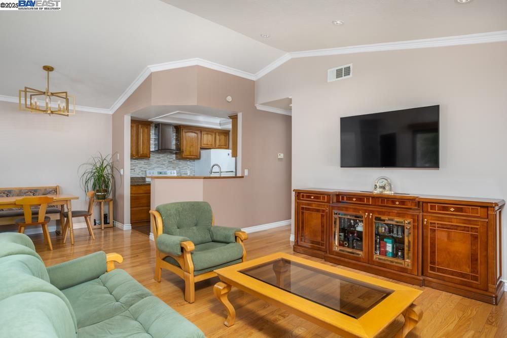Photo #9: 41112274 Listing: Photo #9