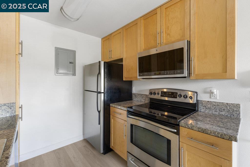 Photo #12: 41112277 Listing: Photo #12