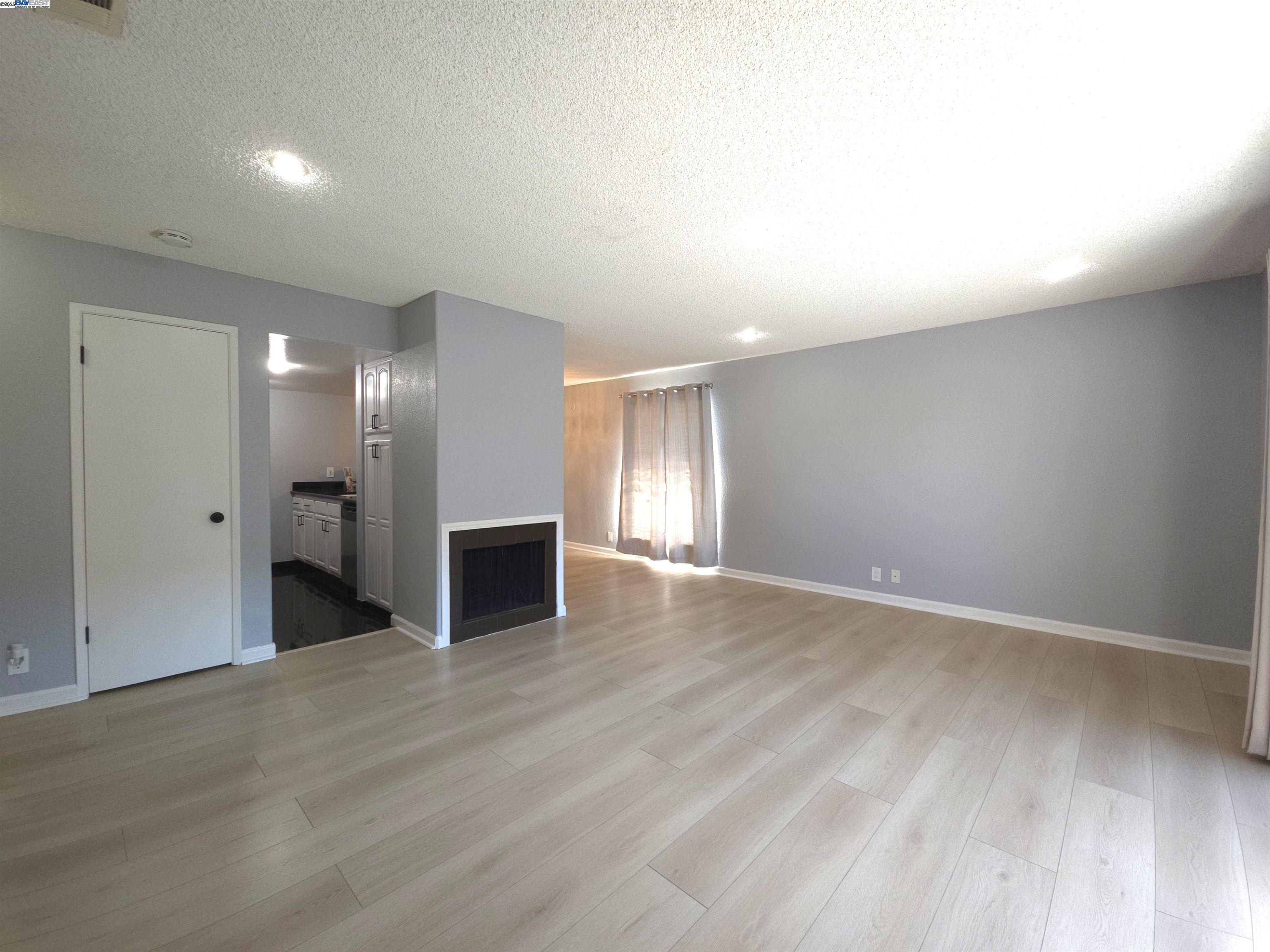 Photo #2: 41112278 Listing 