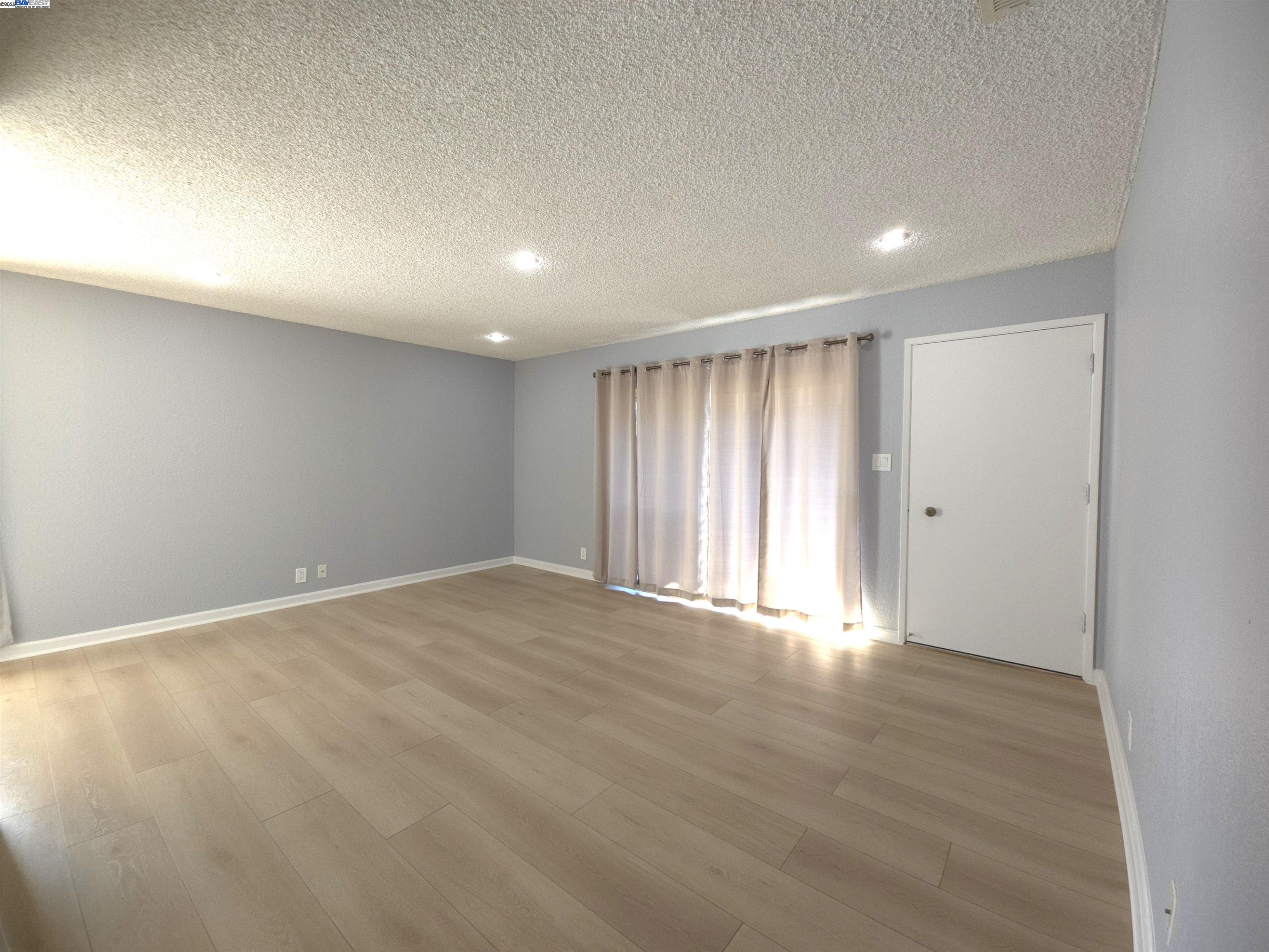 Photo #3: 41112278 Listing 