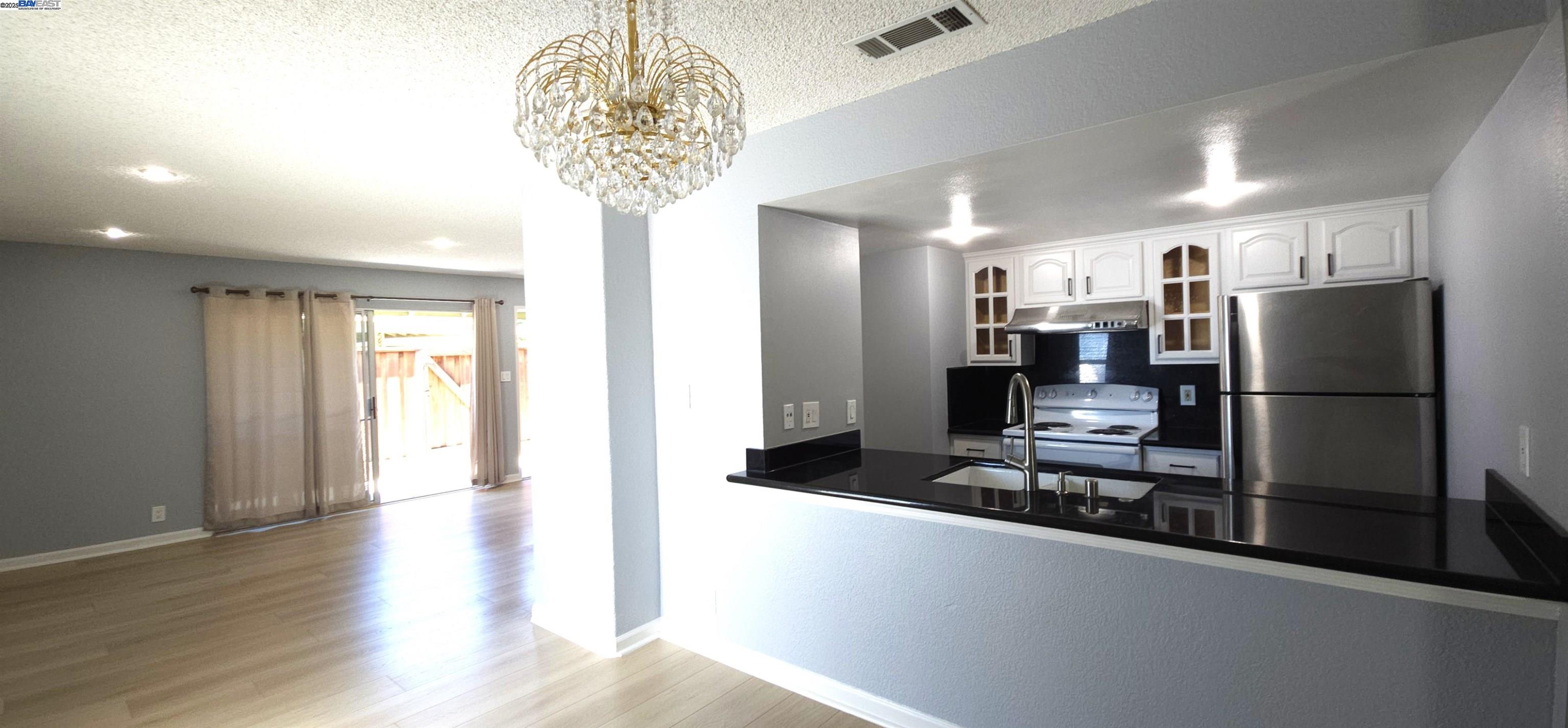 Photo #6: 41112278 Listing 