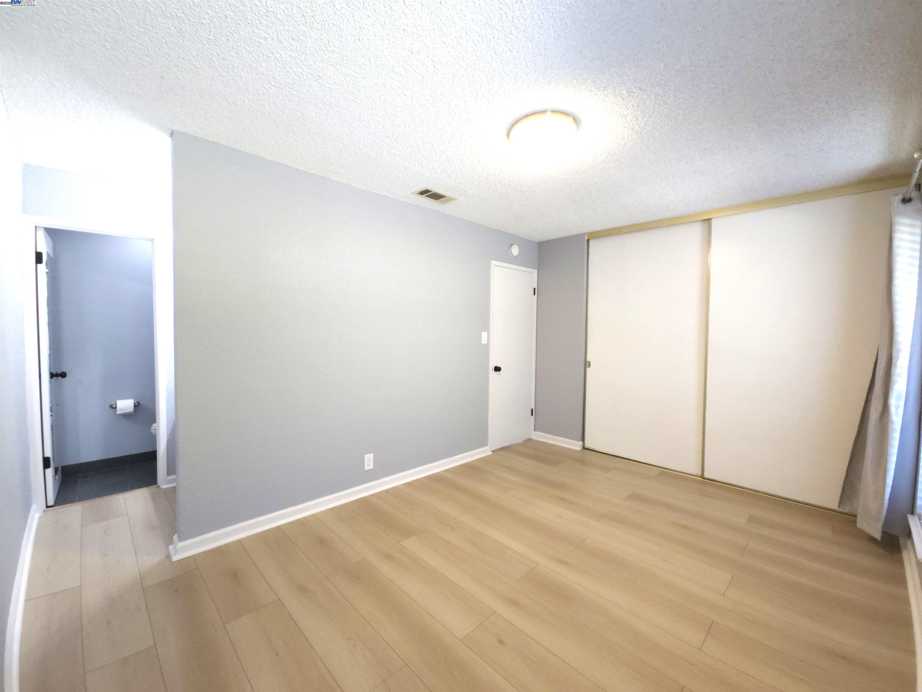 Photo #9: 41112278 Listing: Photo #9