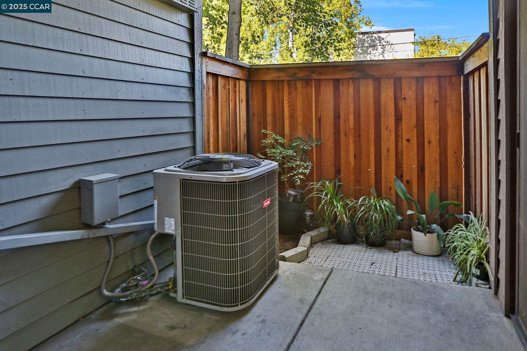 Photo #16: 41112289 Listing: Photo #16