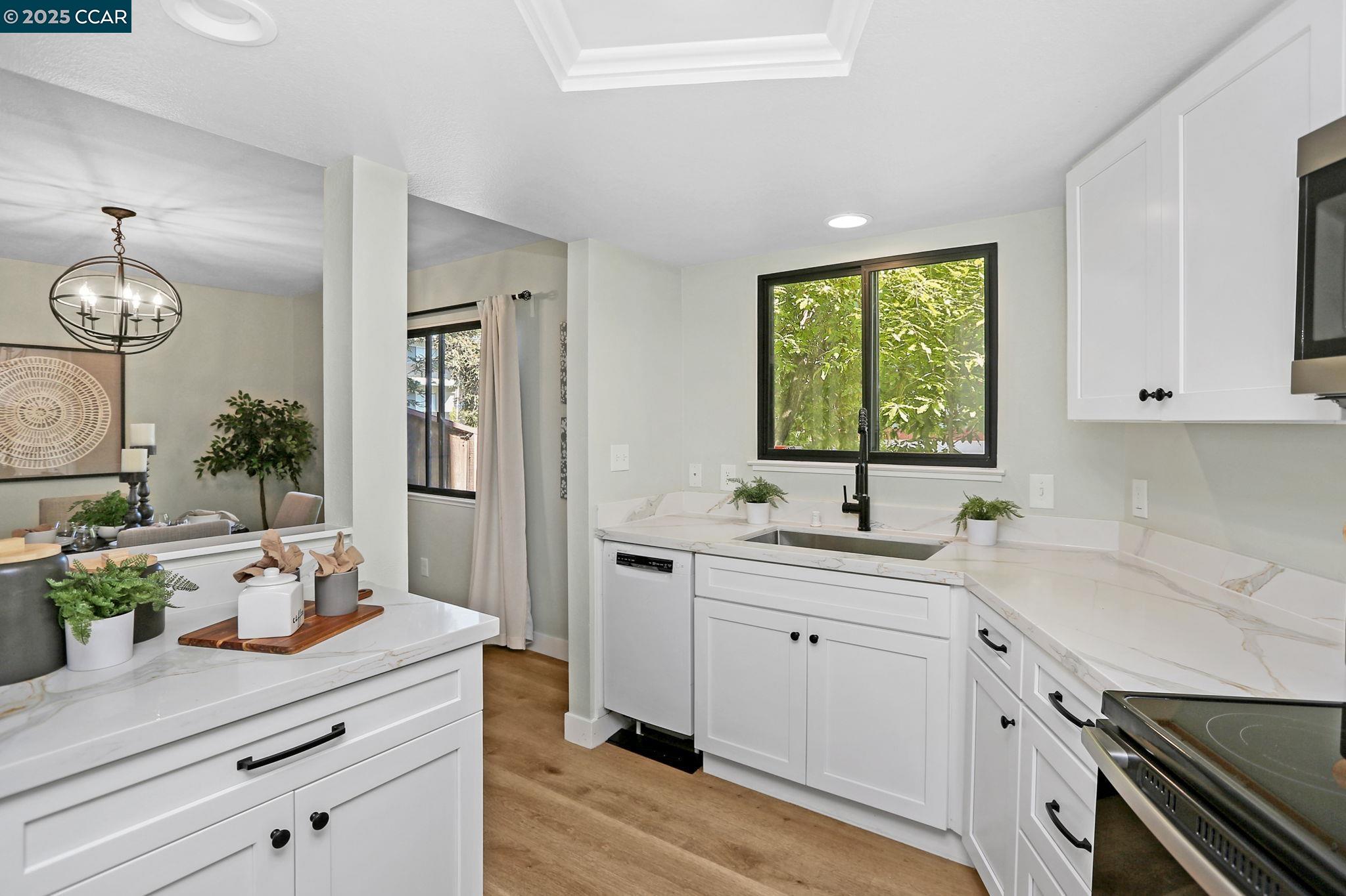 Photo #7: 41112289 Listing: Photo #7