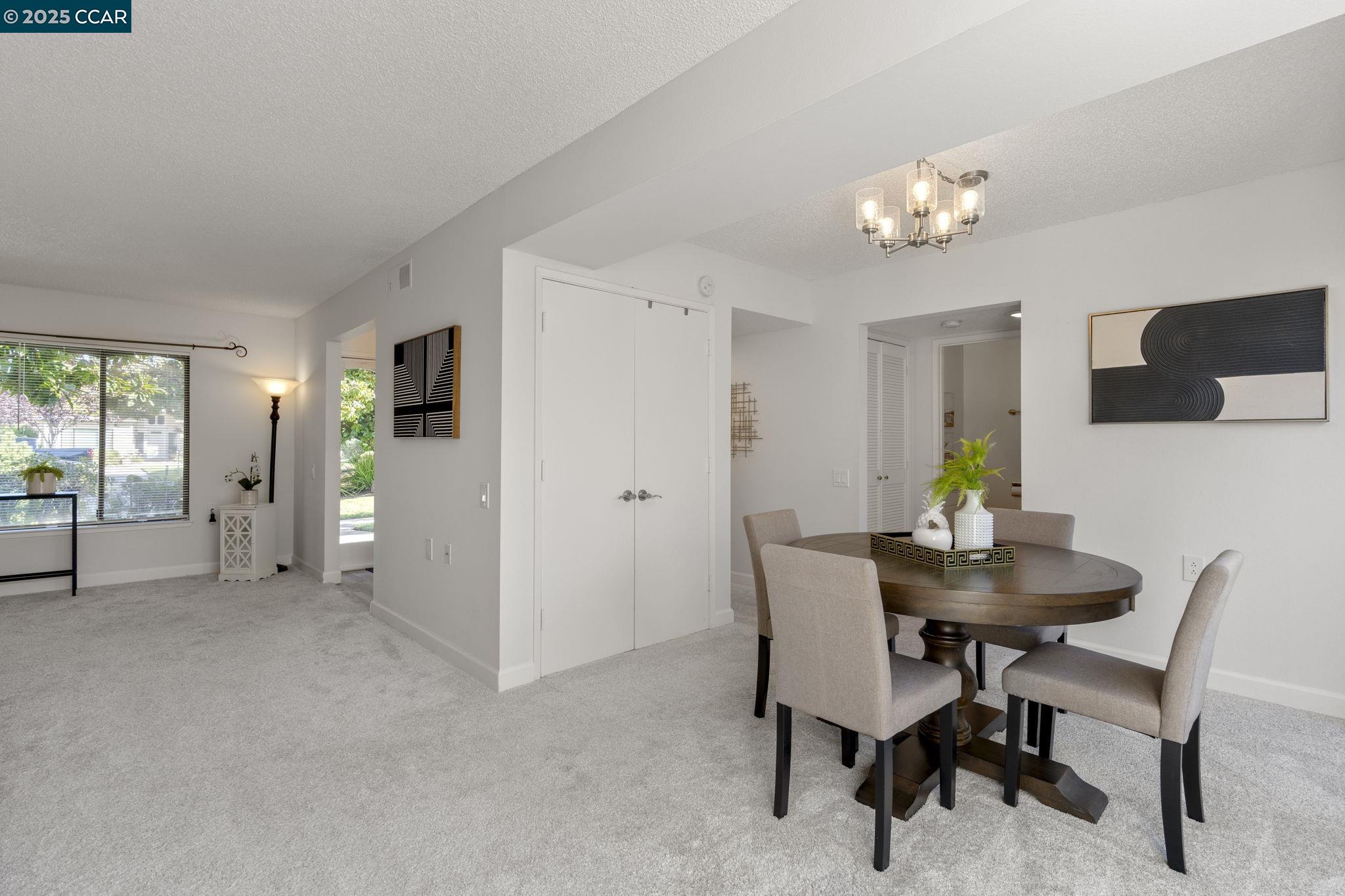 Photo #9: 41112293 Listing: Photo #9
